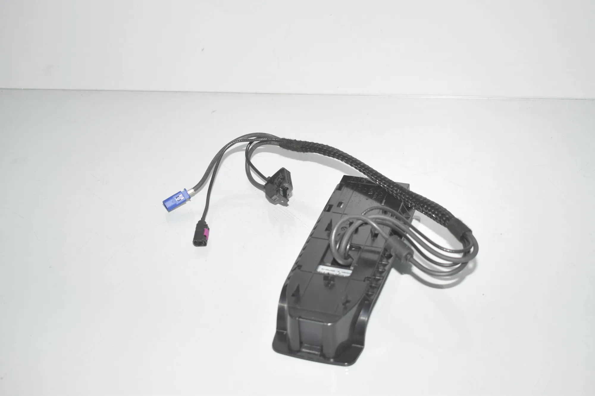 Phone Control Unit – OEM 9207339 · BMW 3 (F30, F80) 330 d 2013 – 3