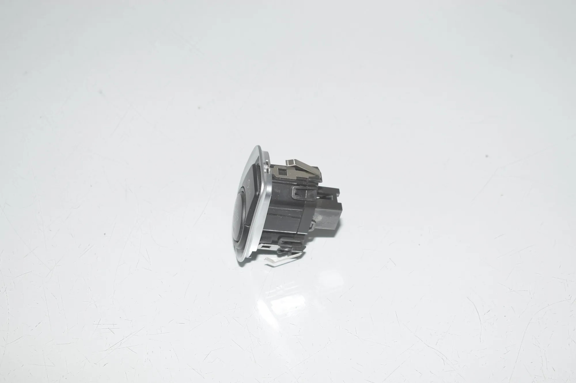 Ignition Start Button – OEM 9250734 · BMW 3 (F30, F80) 330 d 2013 – 3