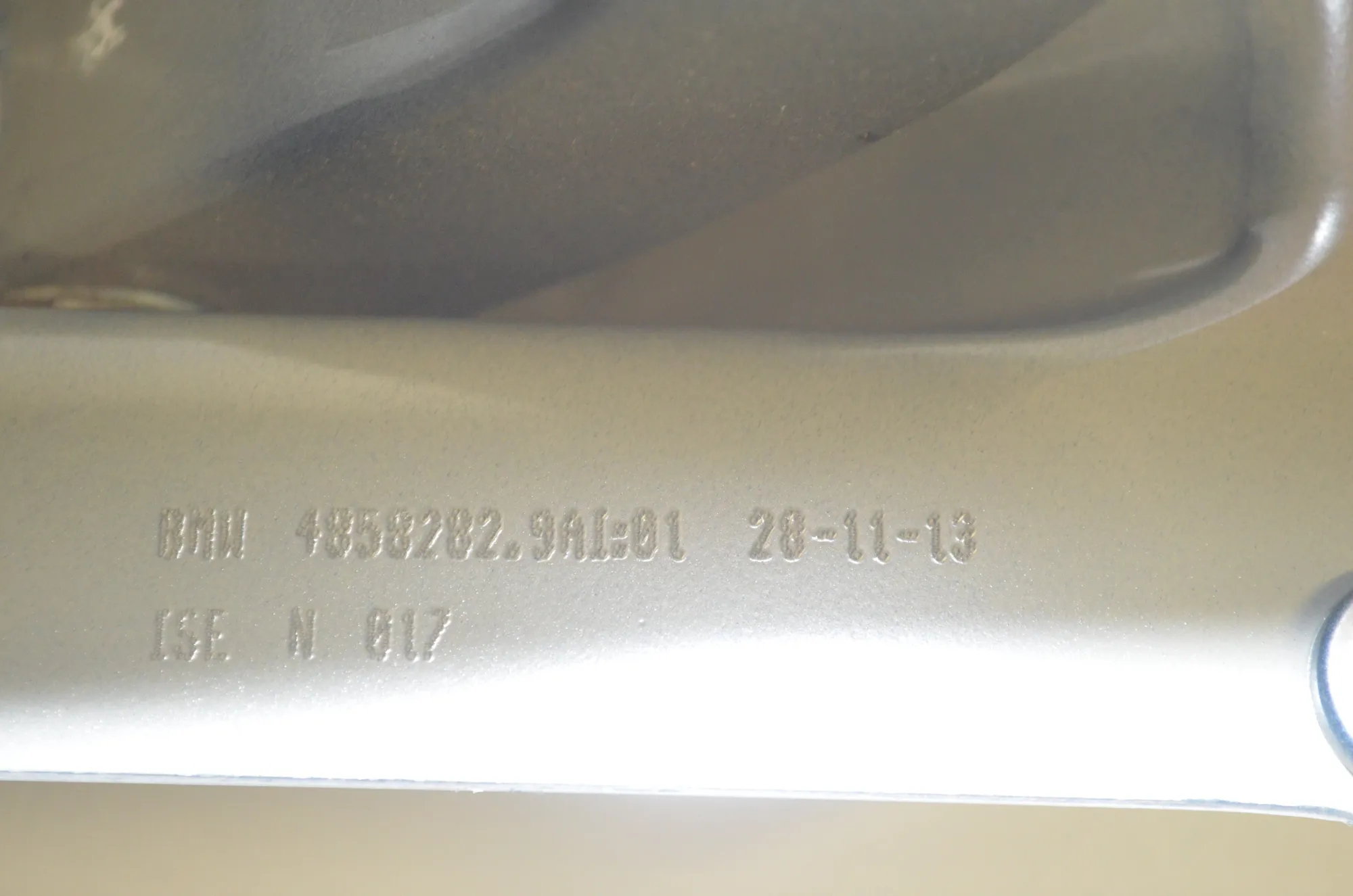 Right Side Bootlid Hinge – OEM 4858282 · BMW 3 (F30, F80) 330 d 2013 – 4