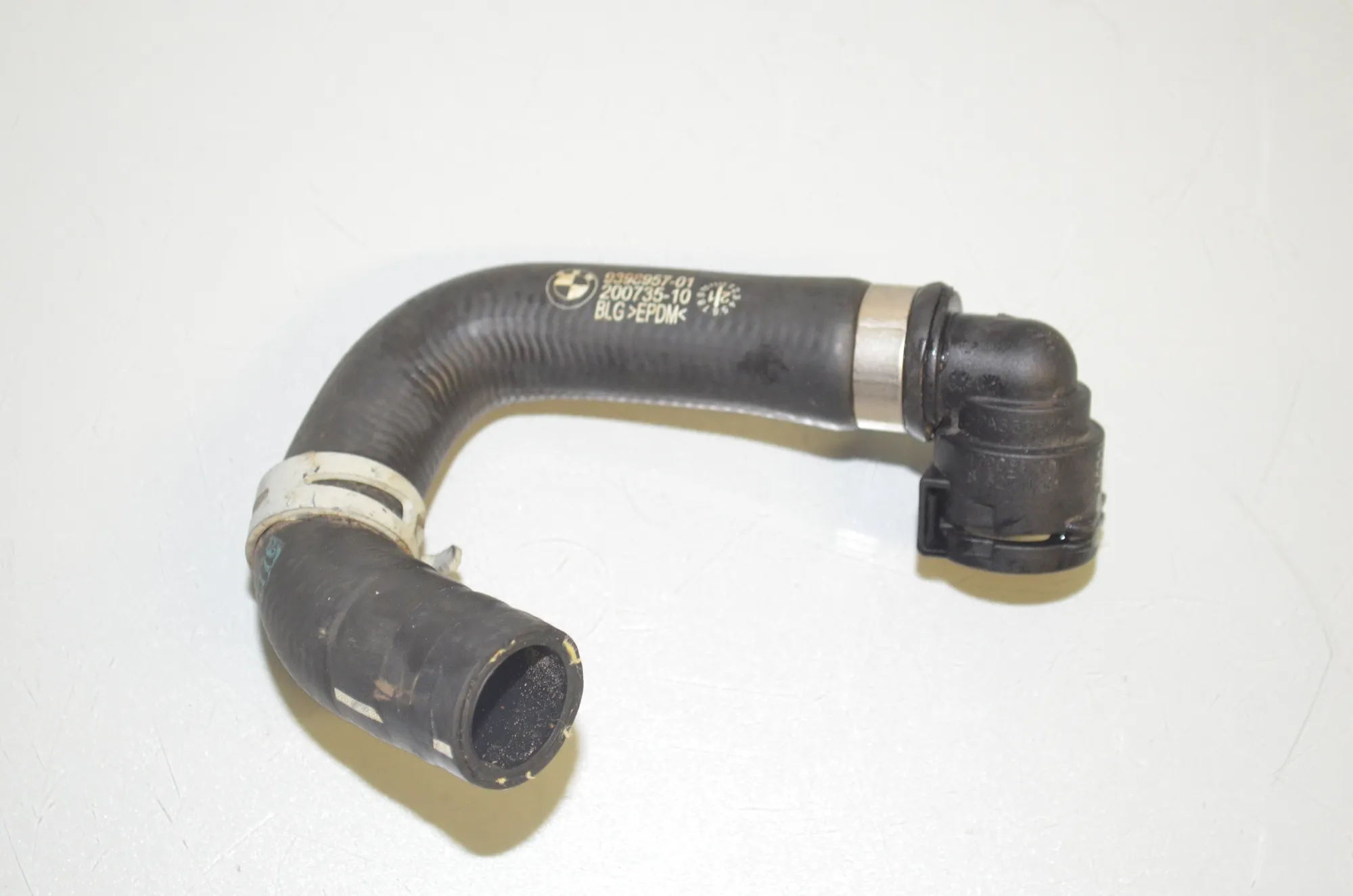 Coolant Hose Pipe – OEM 9398957 · BMW 3 (G20, G28) (2018 - -) 330 e Plug-in-Hybrid 2021 – 2