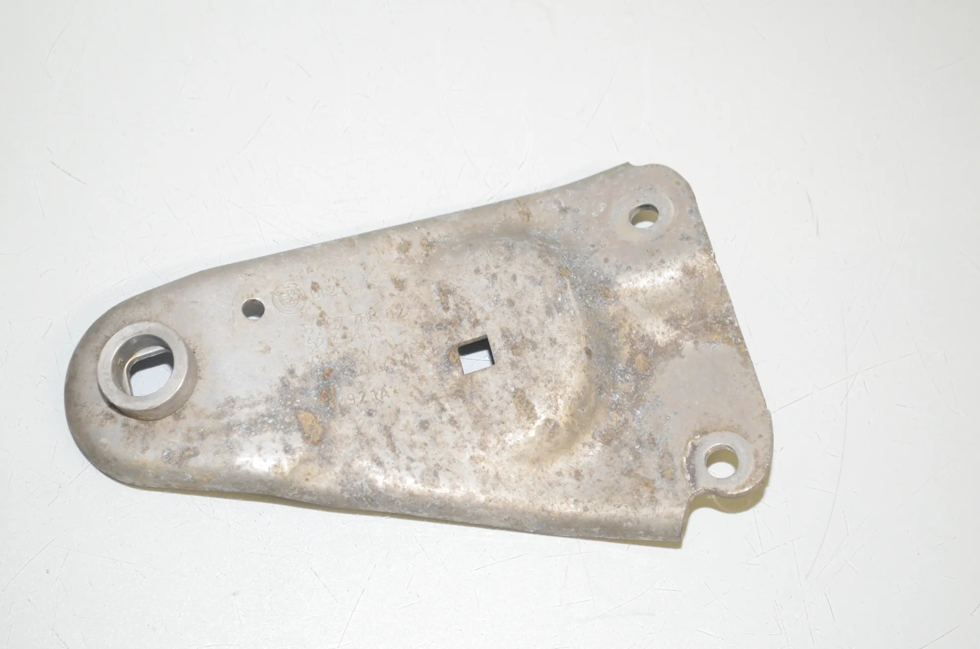 Bracket – OEM 8687788 · BMW 3 (G20, G28) (2018 - -) 330 e Plug-in-Hybrid 2021