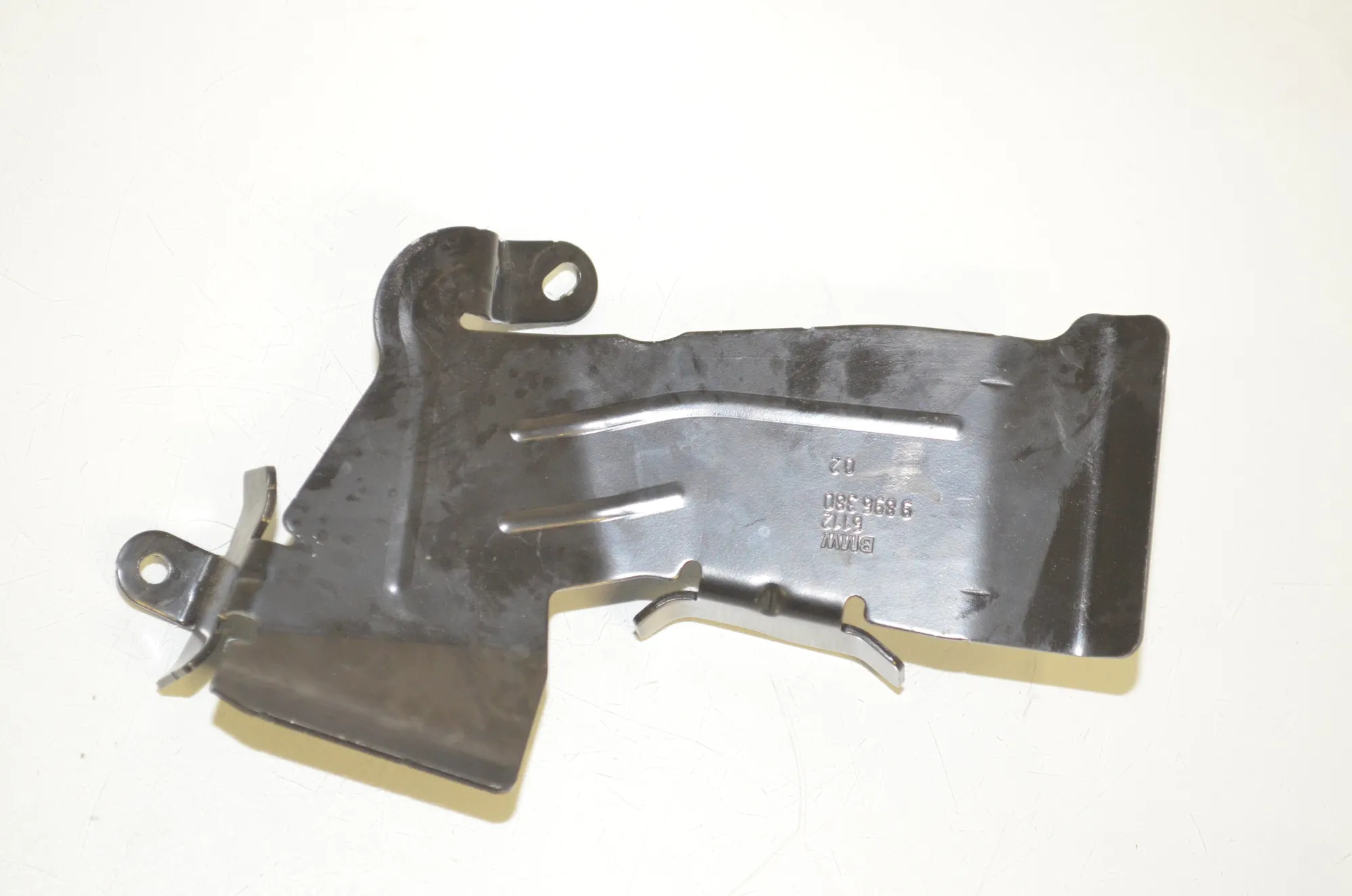 Bracket – OEM 9896380 · BMW 3 (G20, G28) (2018 - -) 330 e Plug-in-Hybrid 2021