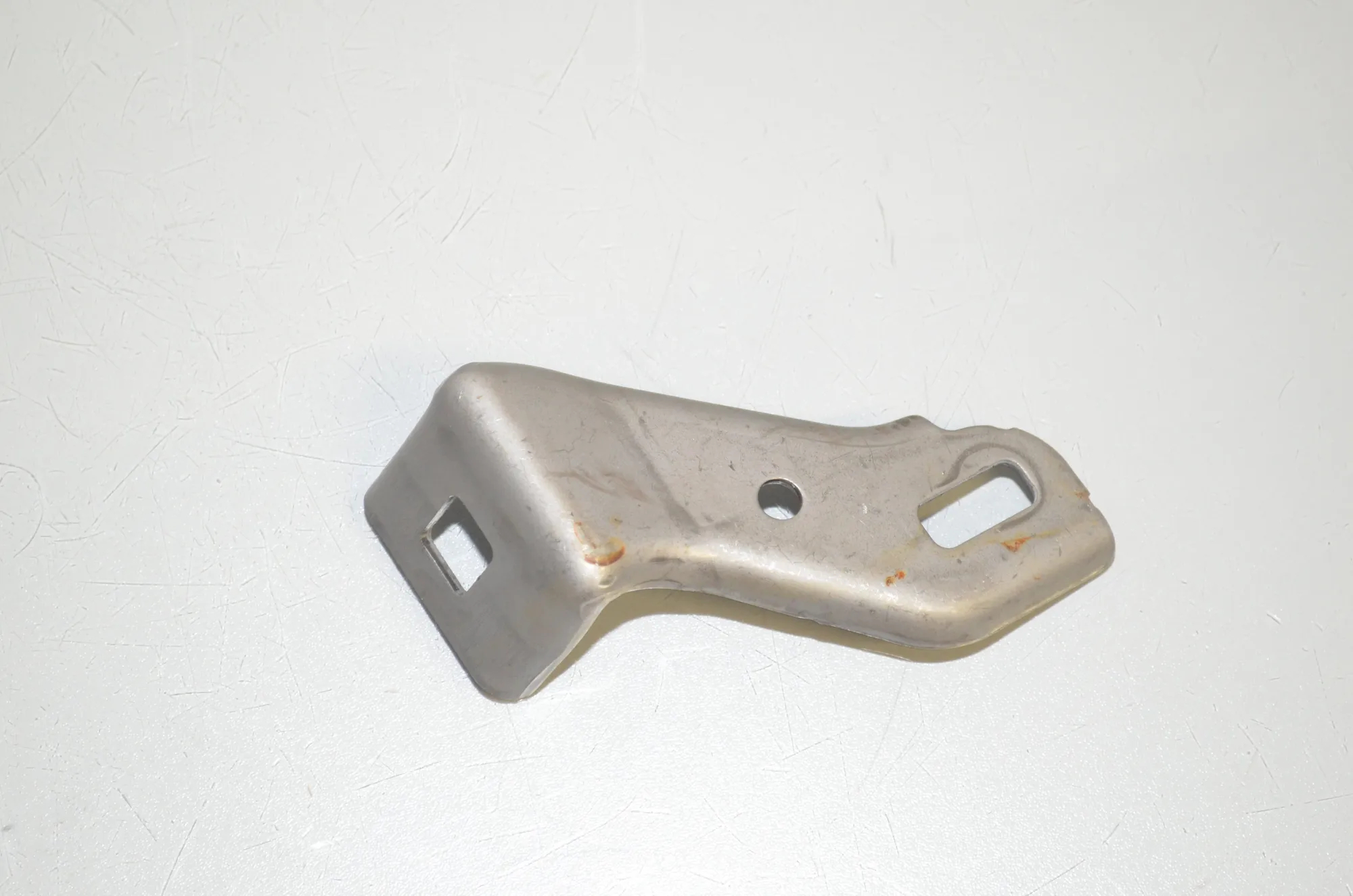 Bracket – OEM 6816811 · BMW 3 (G20, G28) (2018 - -) 330 e Plug-in-Hybrid 2021 – 3