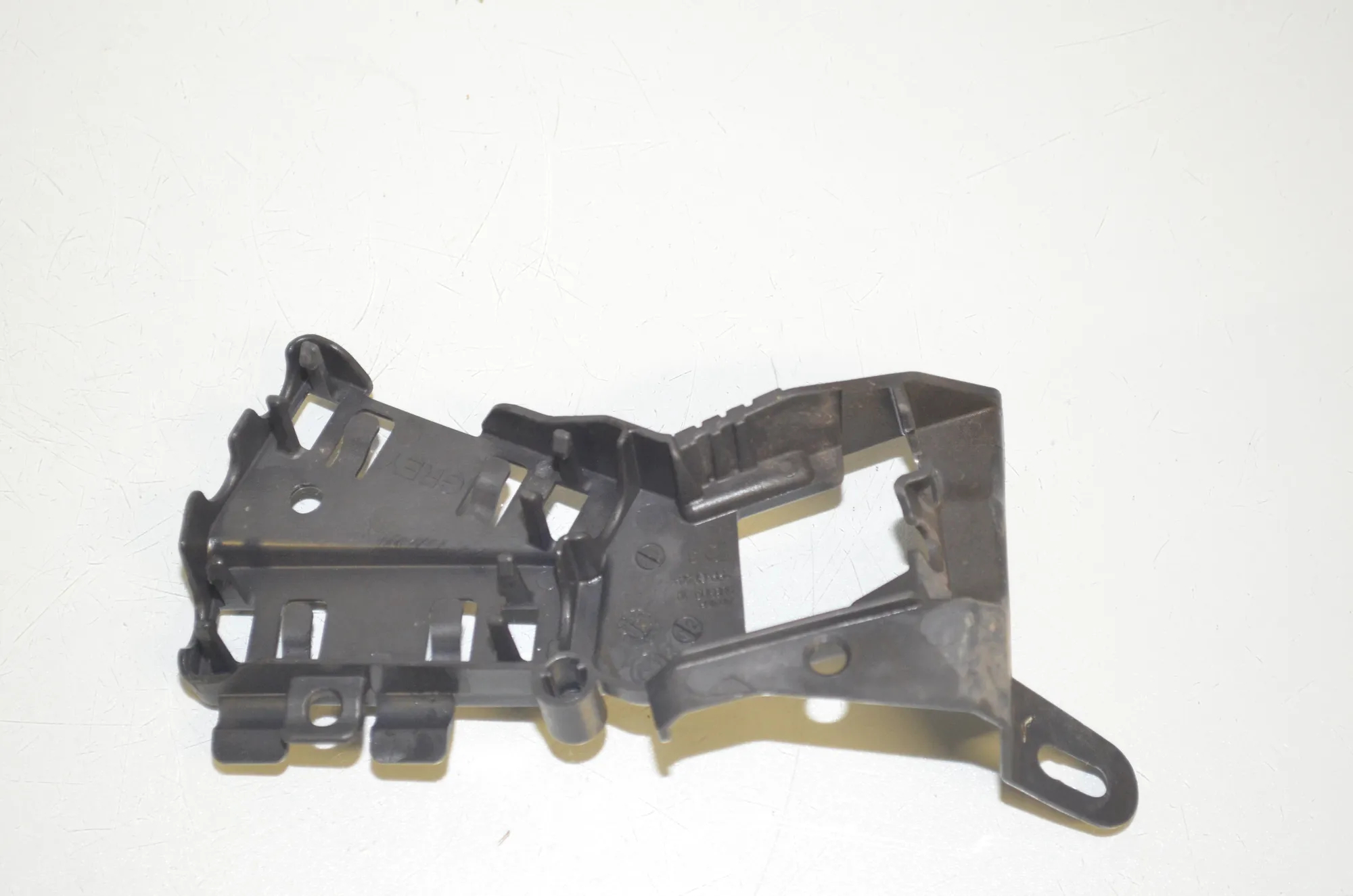 Bracket – OEM 6991152 · BMW 3 (G20, G28) (2018 - -) 330 e Plug-in-Hybrid 2021 – 3