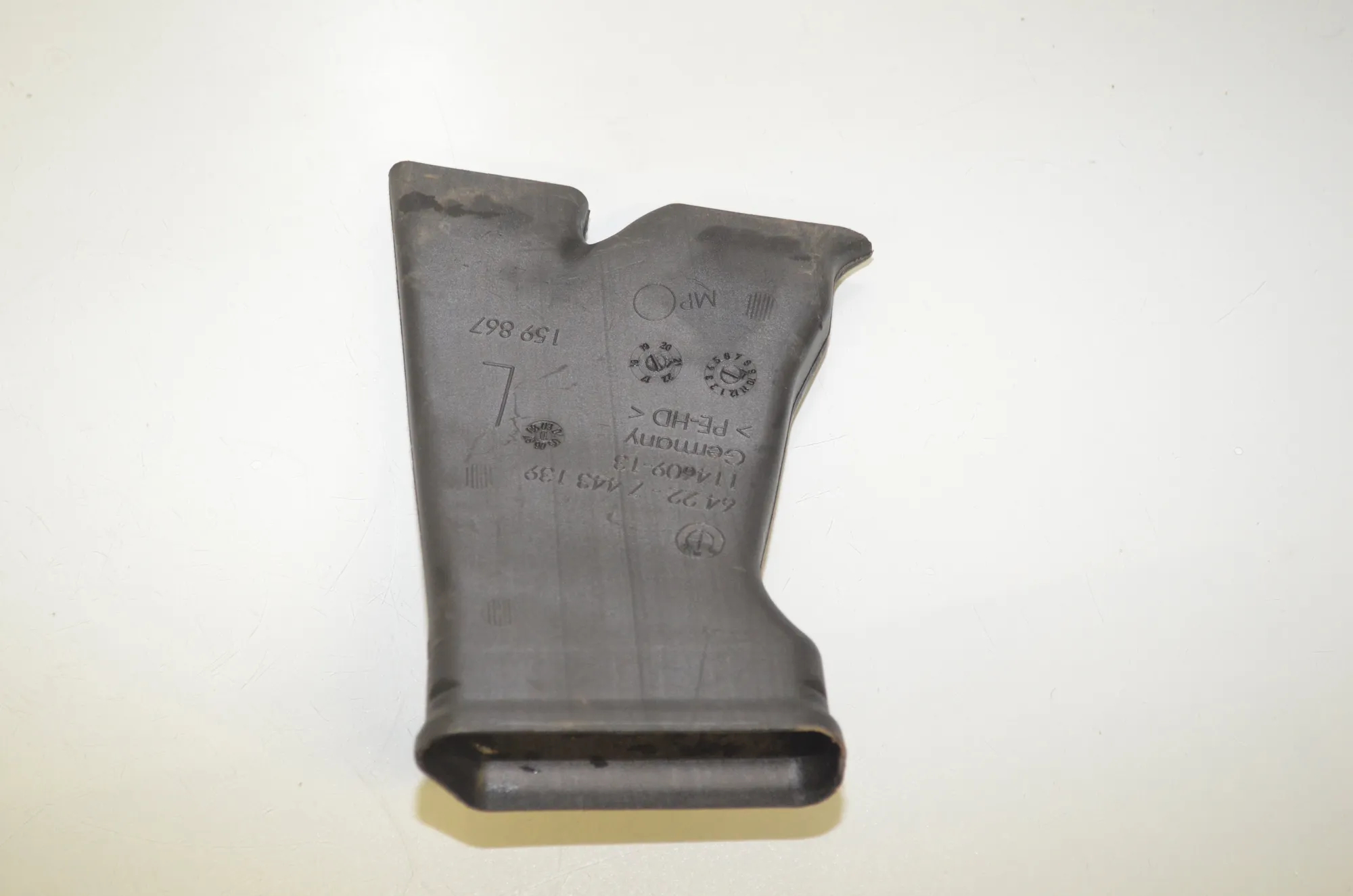 Interior Air Duct Channel – OEM 7443139 · BMW 3 (G20, G28) (2018 - -) 330 e Plug-in-Hybrid 2021 – 3