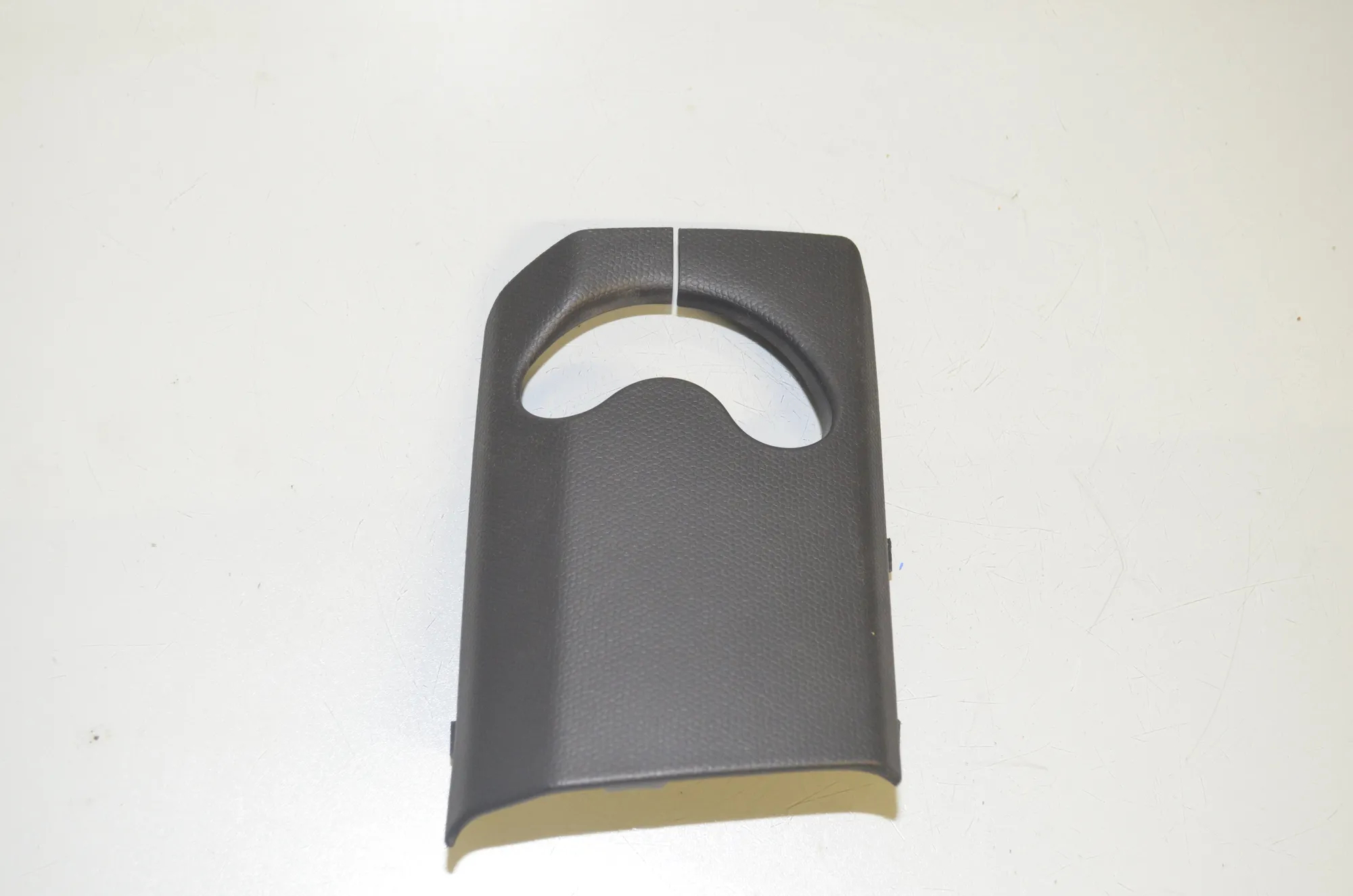 Right Side B Pillar Trim – OEM 6998656 · BMW i3 (I01) Electric 2019