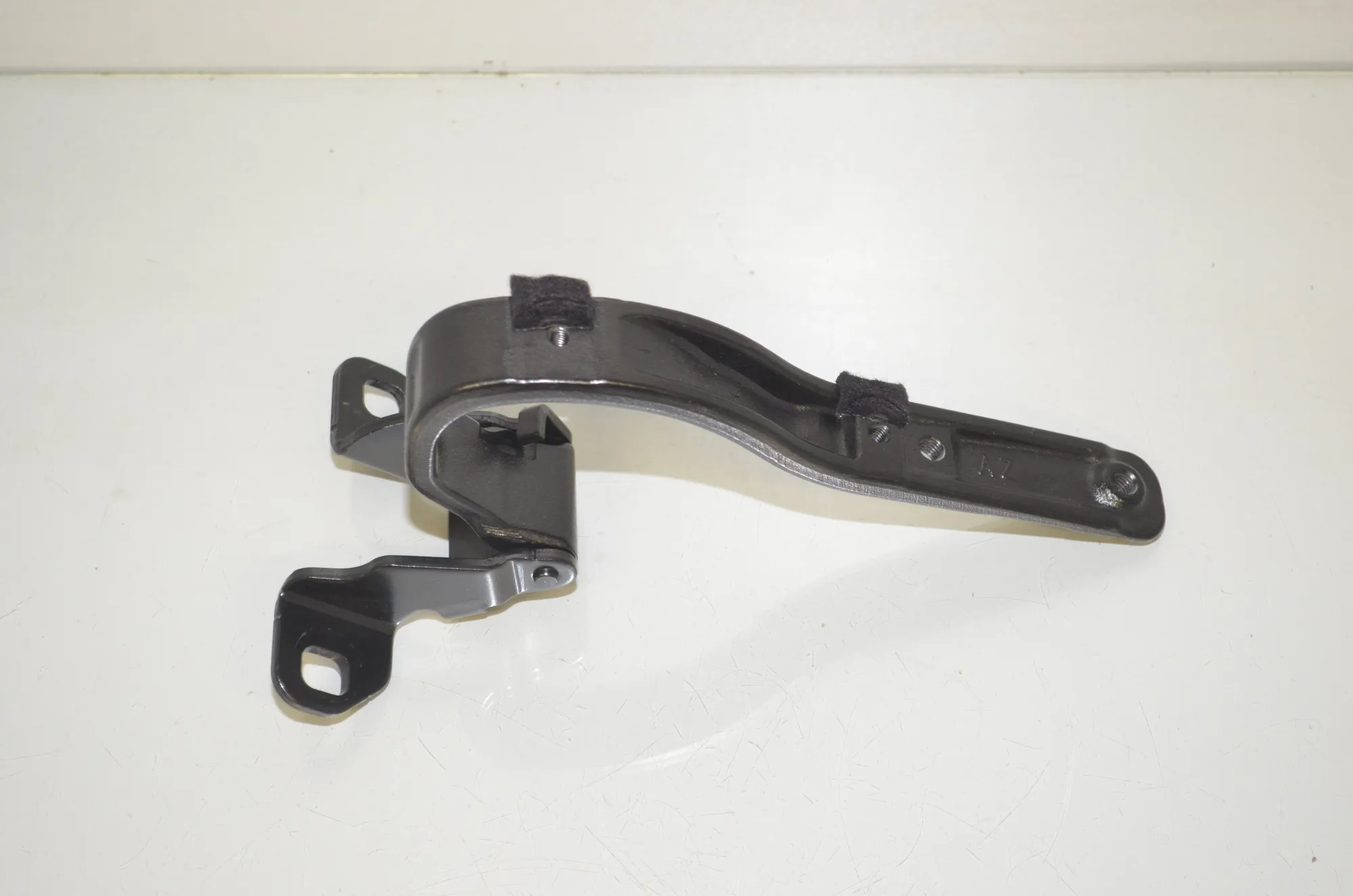 Right Side Bootlid Hinge – OEM 7296774 · BMW i3 (I01) Electric 2019 – 3