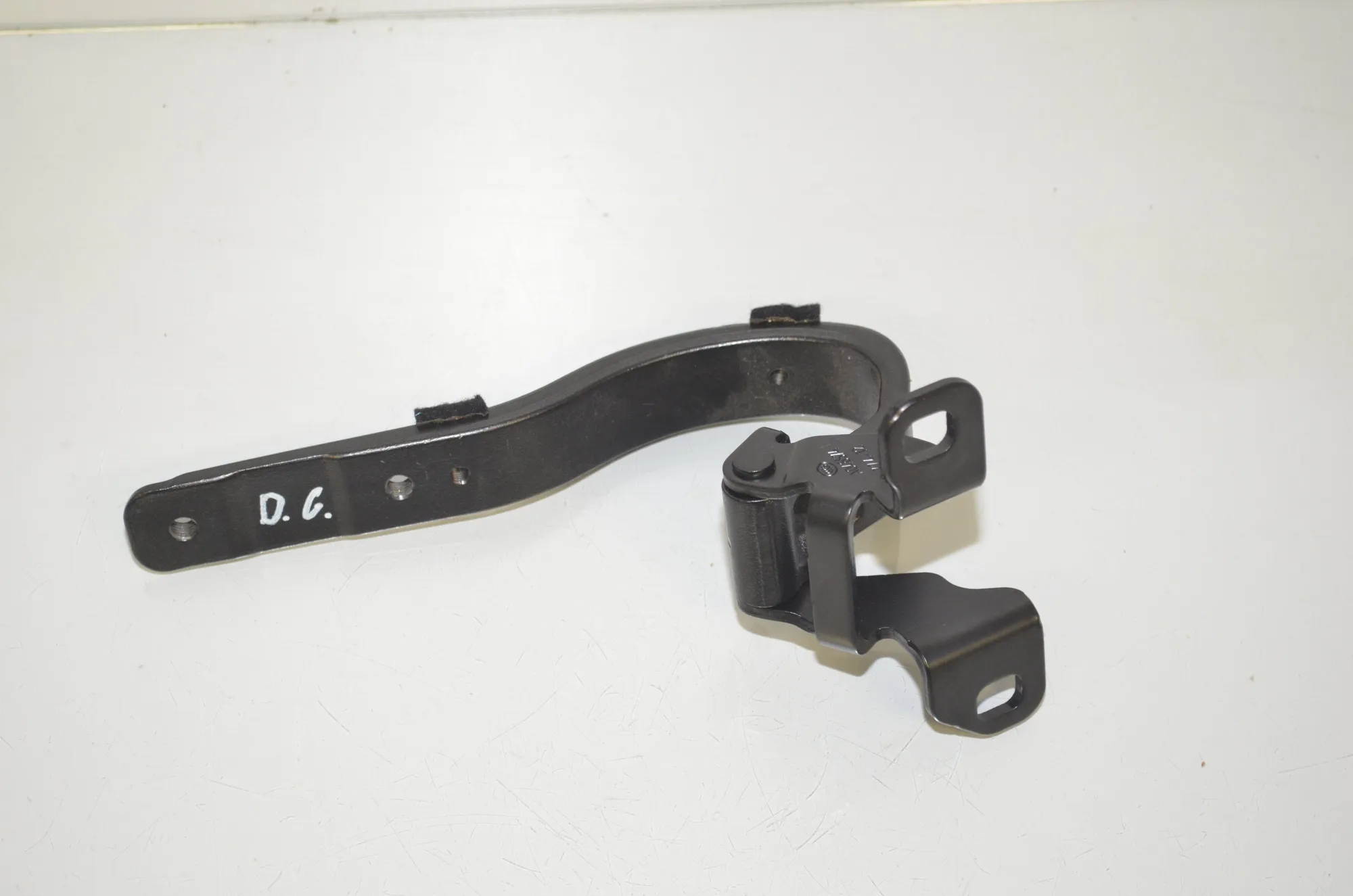 Right Side Bootlid Hinge – OEM 7296774 · BMW i3 (I01) Electric 2019