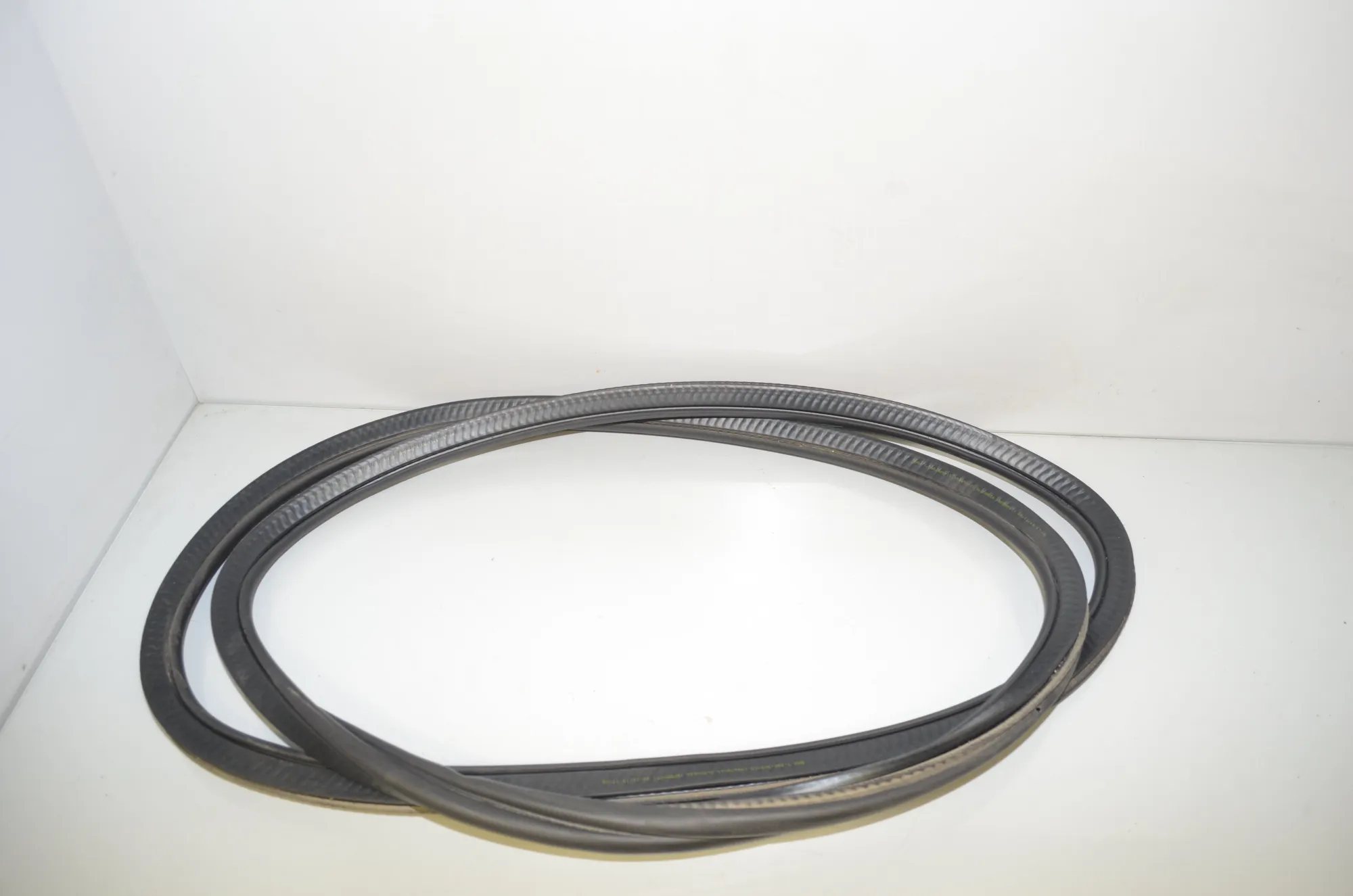 Tailgate Rubber Seal – OEM 7296906 · BMW i3 (I01) Electric 2019 – 3