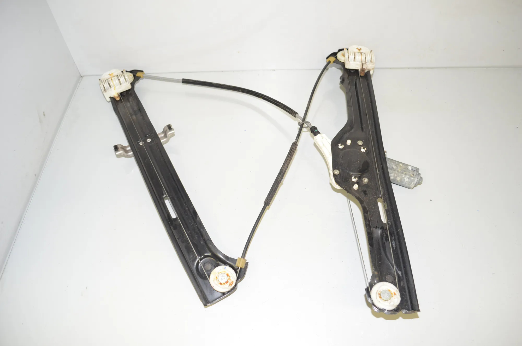 Front Right Door Window Regulator – OEM 7137020 · BMW X5 (E70) xDrive 40 d 2010 – 3
