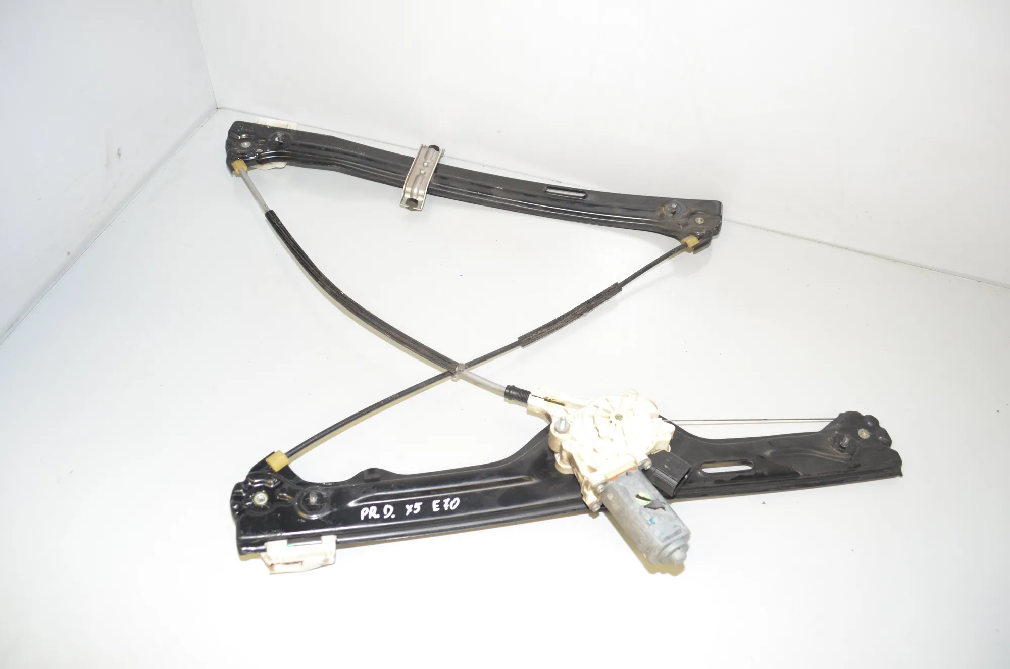 Front Right Door Window Regulator – OEM 7137020 · BMW X5 (E70) xDrive 40 d 2010 – 2