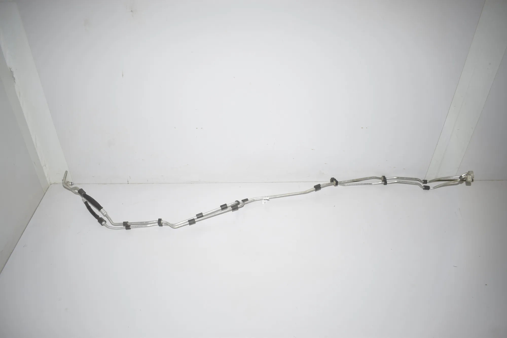 Pipe Hose – OEM 9395454 · BMW 3 (G20, G28) (2018 - -) 330 e Plug-in-Hybrid 2021 – 3