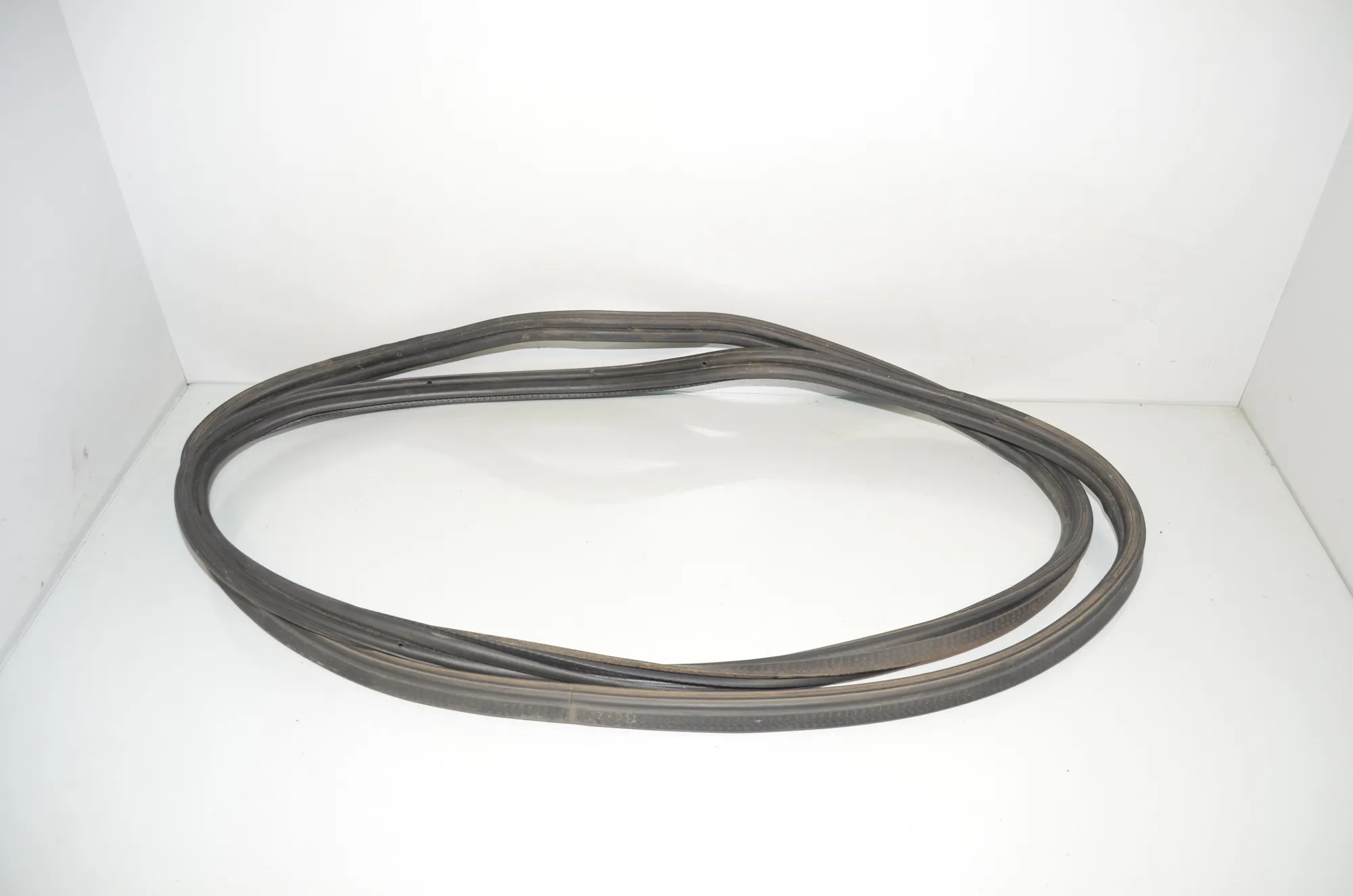 Tailgate Rubber Seal – OEM 7177284 · BMW X5 (E70) xDrive 40 d 2010 – 2