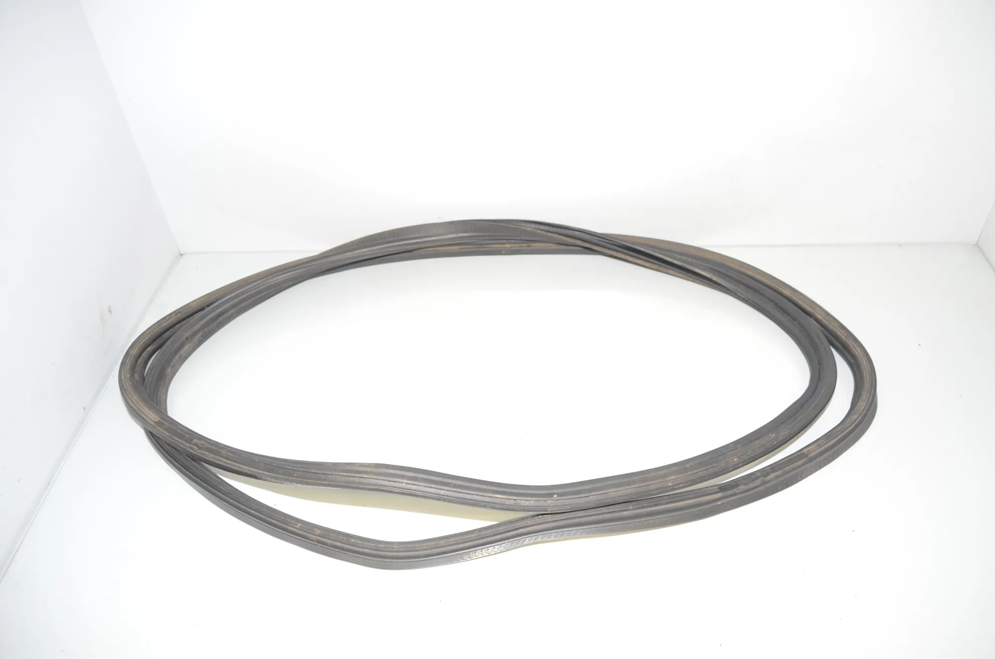 Tailgate Rubber Seal – OEM 7177284 · BMW X5 (E70) xDrive 40 d 2010