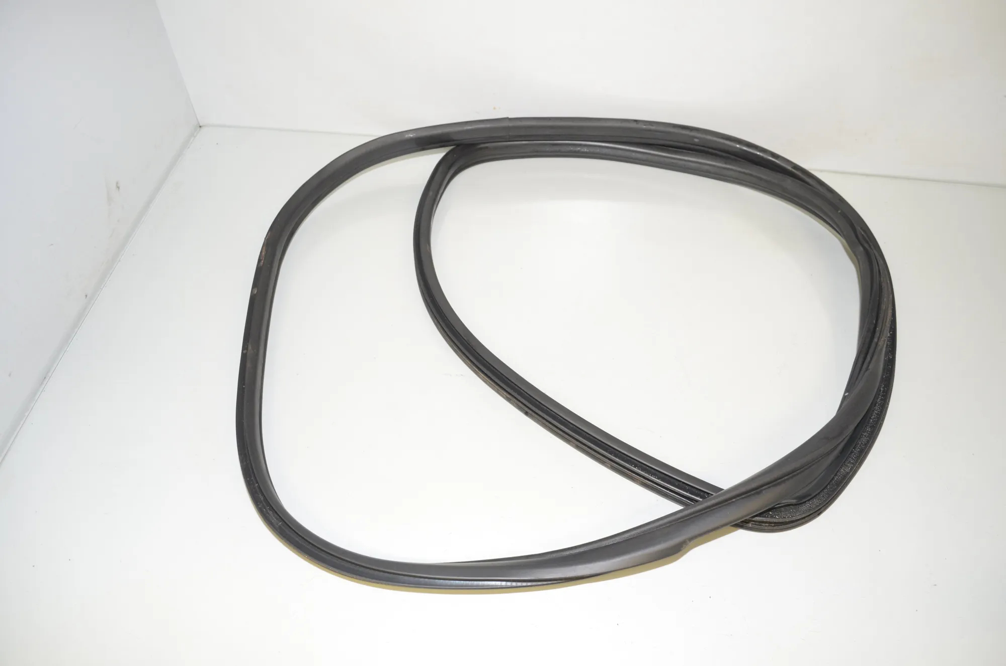 Rear Right Door Seal Rubber – OEM 7234931 · BMW X5 (E70) xDrive 40 d 2010 – 2