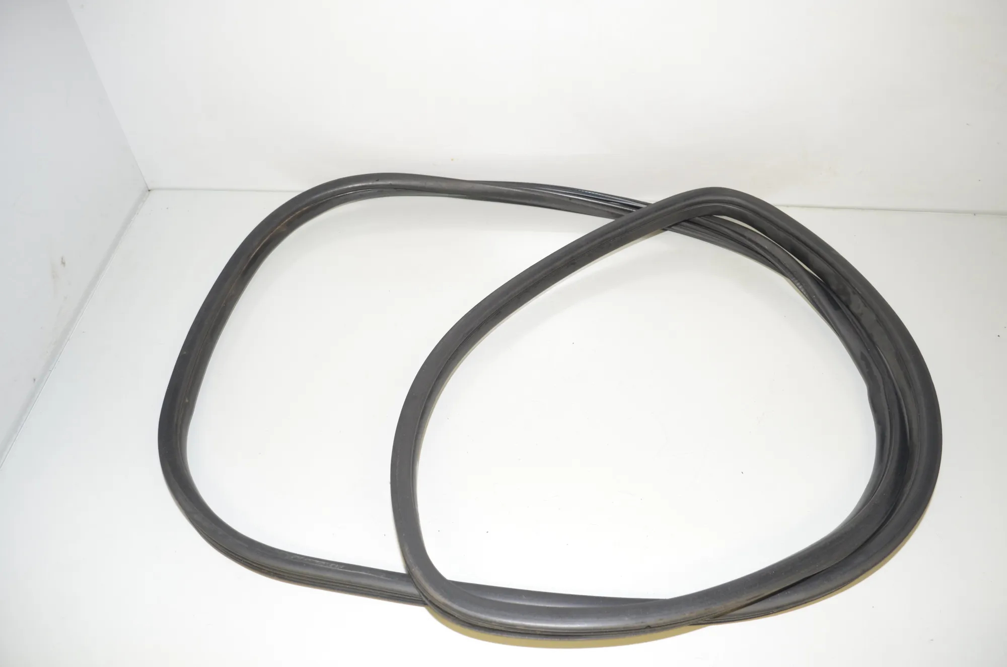 Rear Right Door Seal Rubber – OEM 7234931 · BMW X5 (E70) xDrive 40 d 2010 – 3