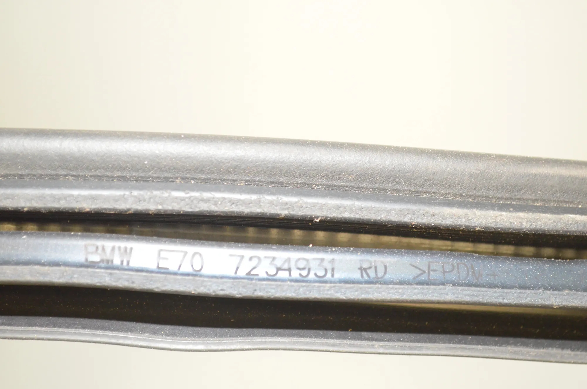 Rear Right Door Seal Rubber – OEM 7234931 · BMW X5 (E70) xDrive 40 d 2010 – 4