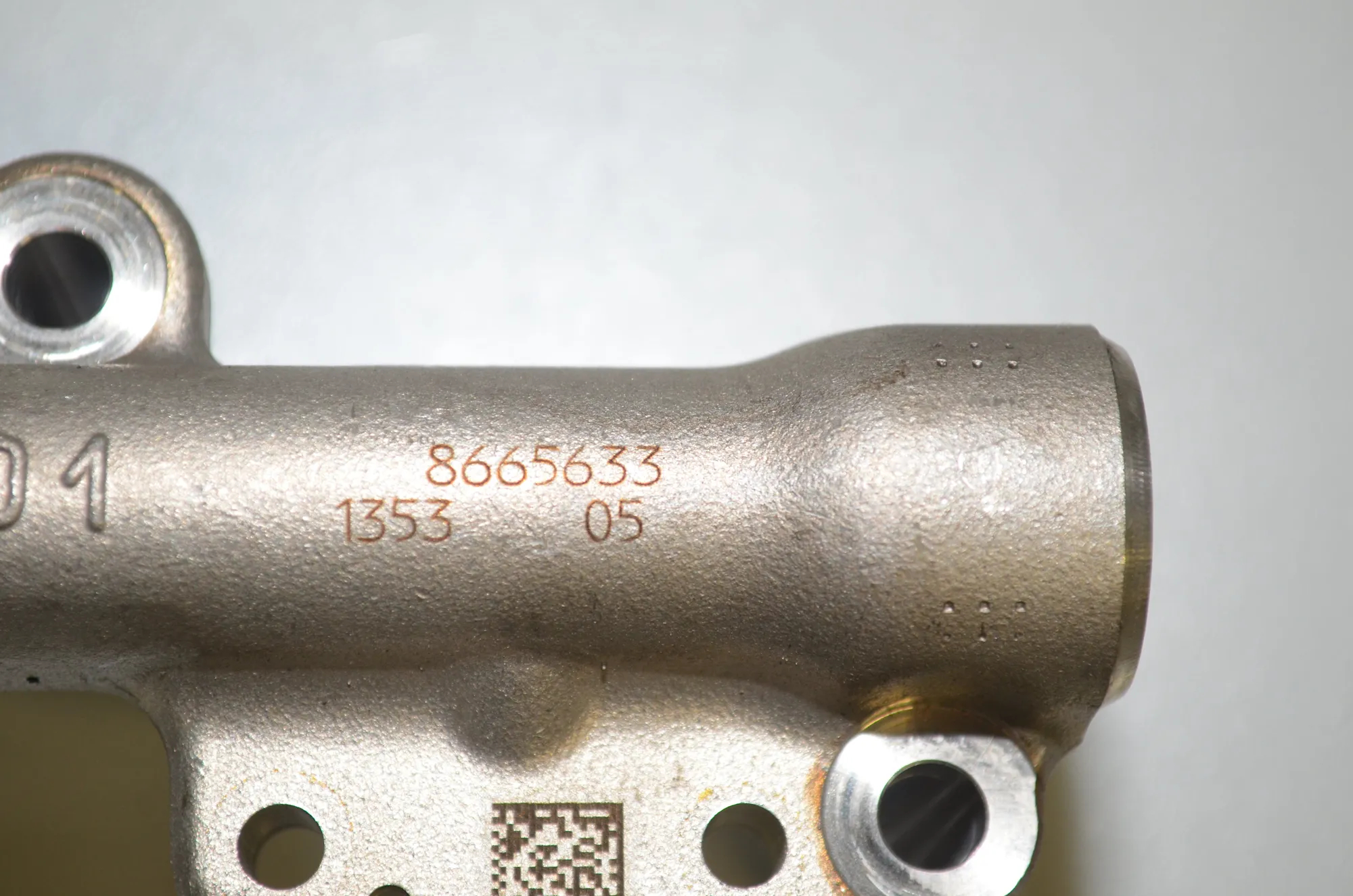 Fuel Rail – OEM 8665633 · BMW X1 (F48) xDrive 20 i 2019 – 4