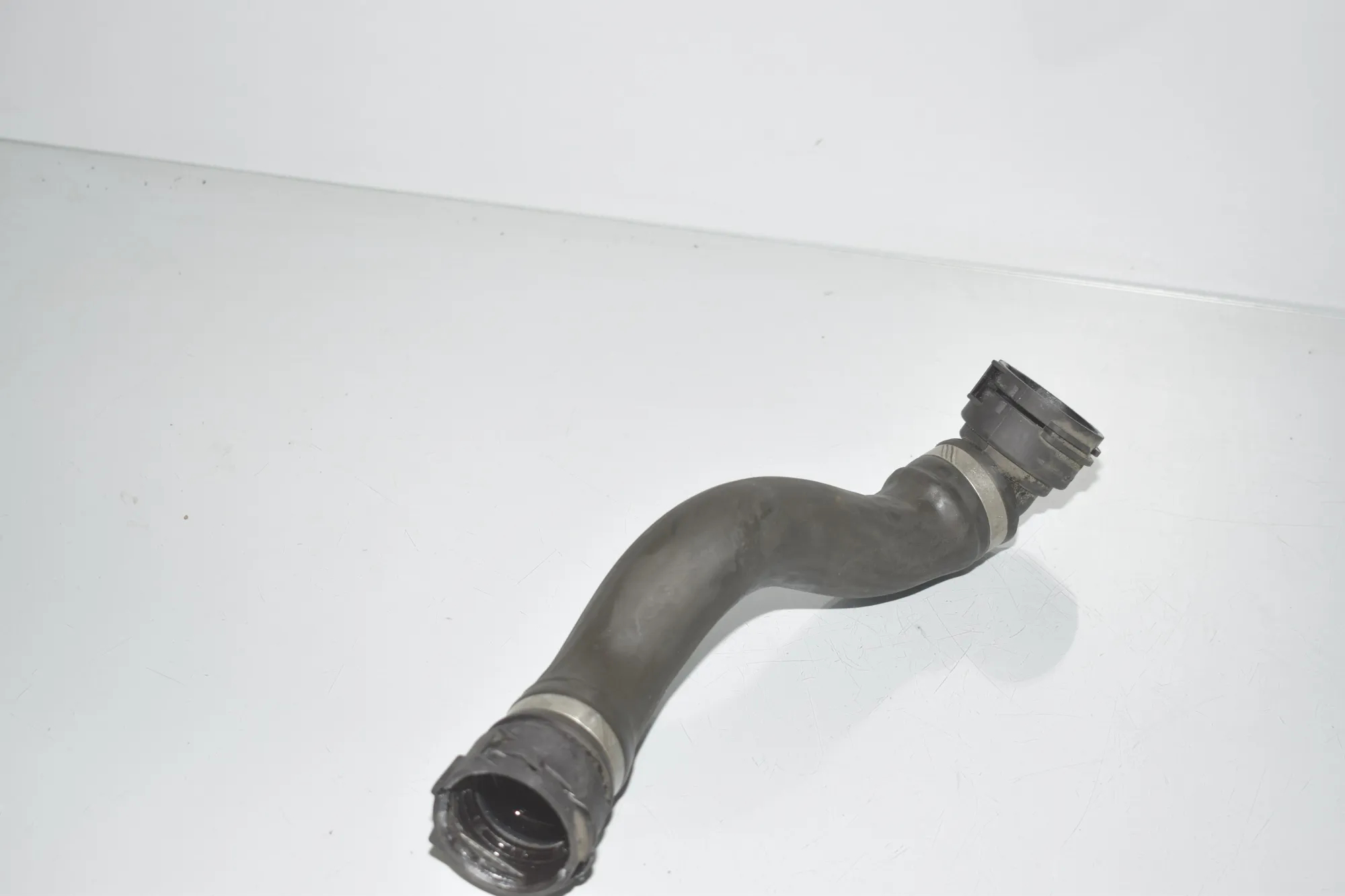 Coolant Hose Pipe – OEM 8602733 · BMW 7 (G11, G12) BMW 7 (G11, G12) M 760 Li xDrive 2016 – 4