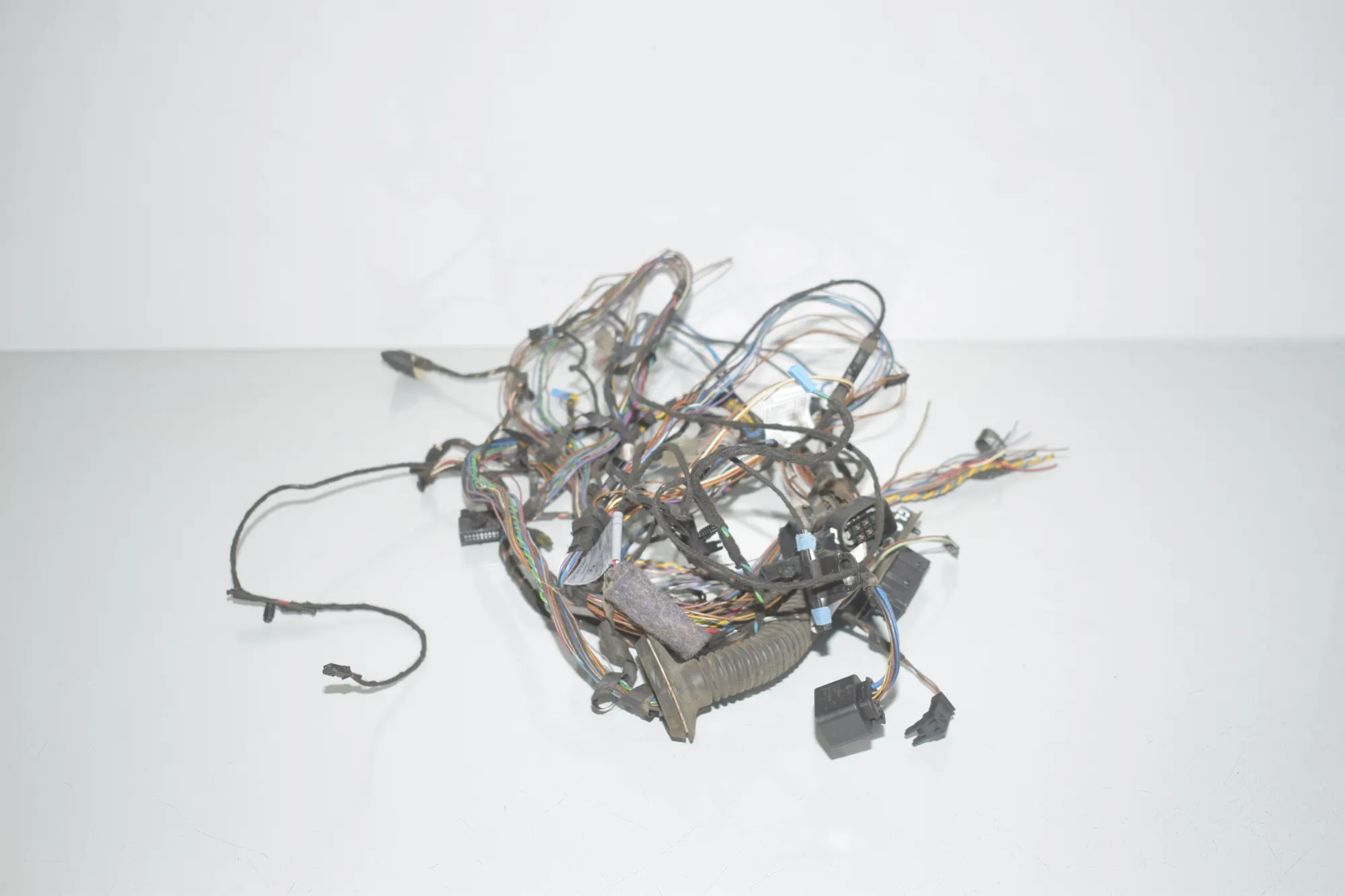 Rear Right Door Wiring – OEM 9242070 · BMW X5 (E70) xDrive 40 d 2010 – 6