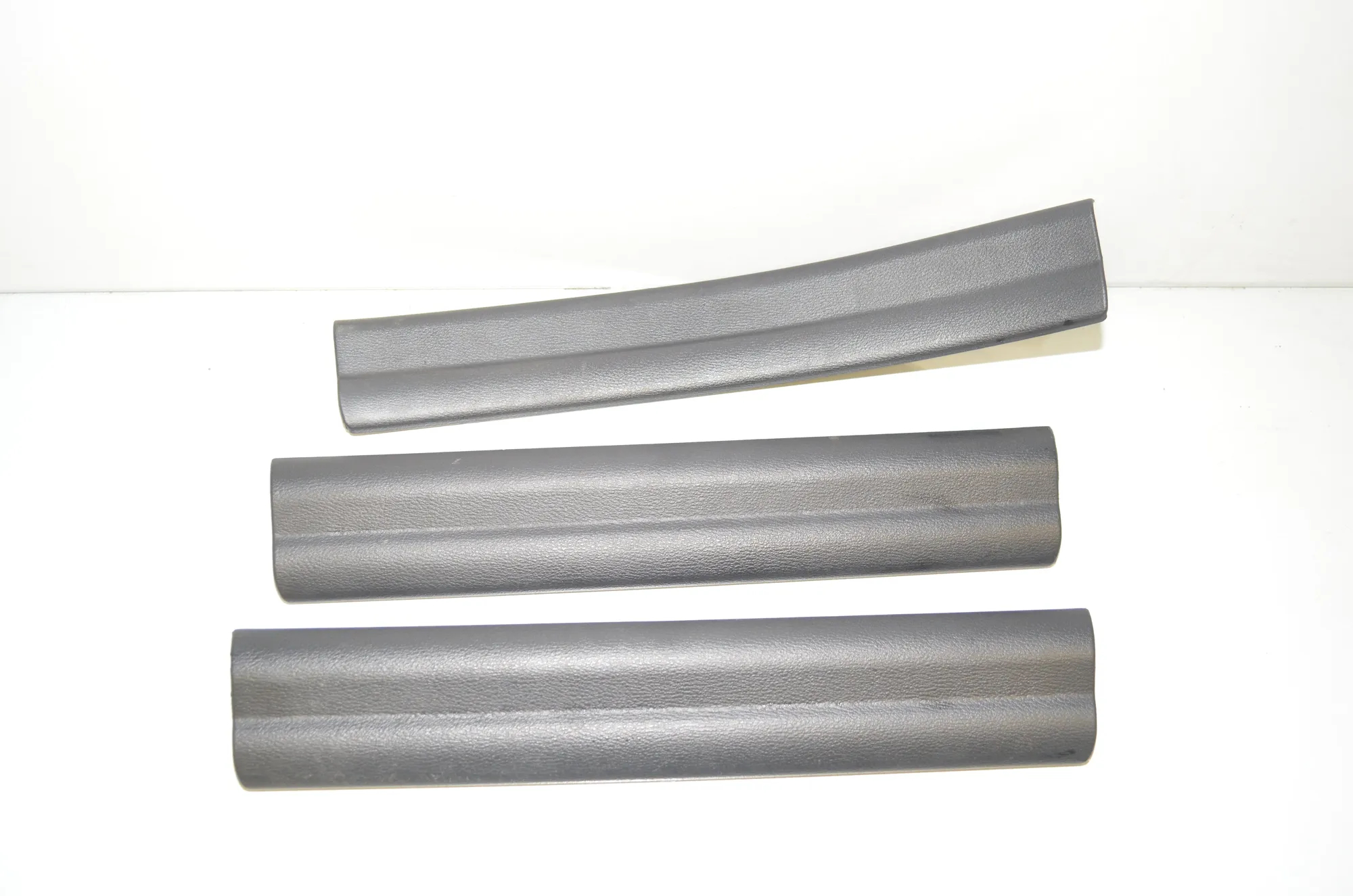 Threshold Trim – OEM 7326833 · BMW X1 (F48) xDrive 20 i 2019