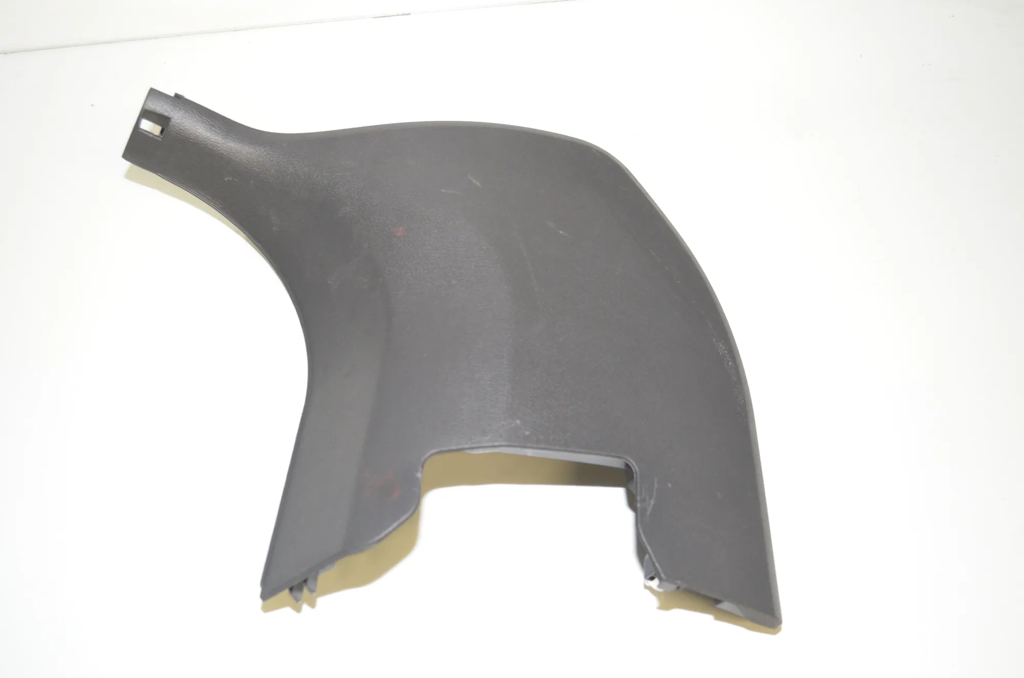 Other Trim Parts – OEM 7492598 · BMW X1 (F48) xDrive 20 i 2019 – 2
