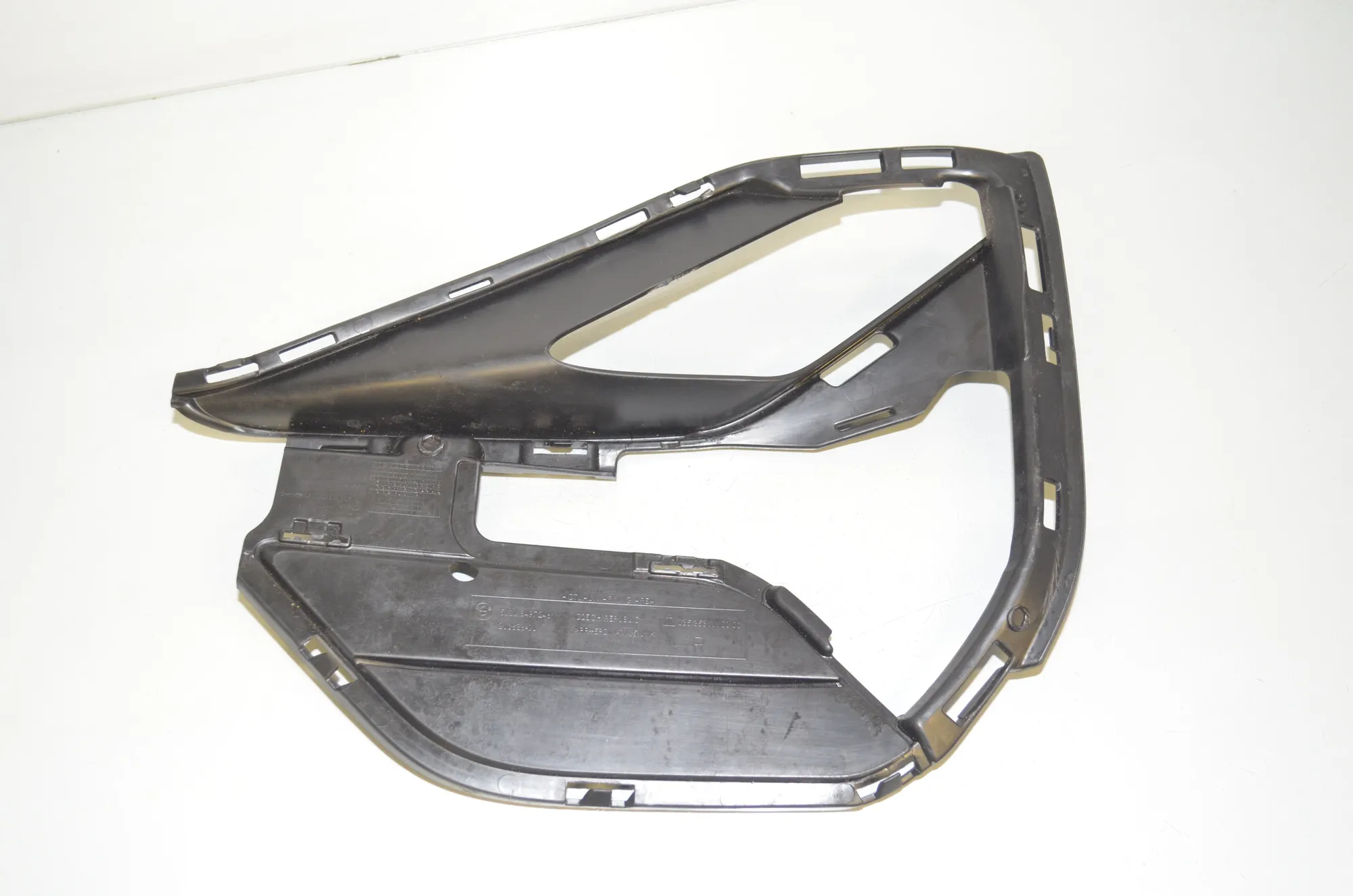 Front Right Grill – OEM 8497246 · BMW X1 (F48) xDrive 20 i 2019 – 3