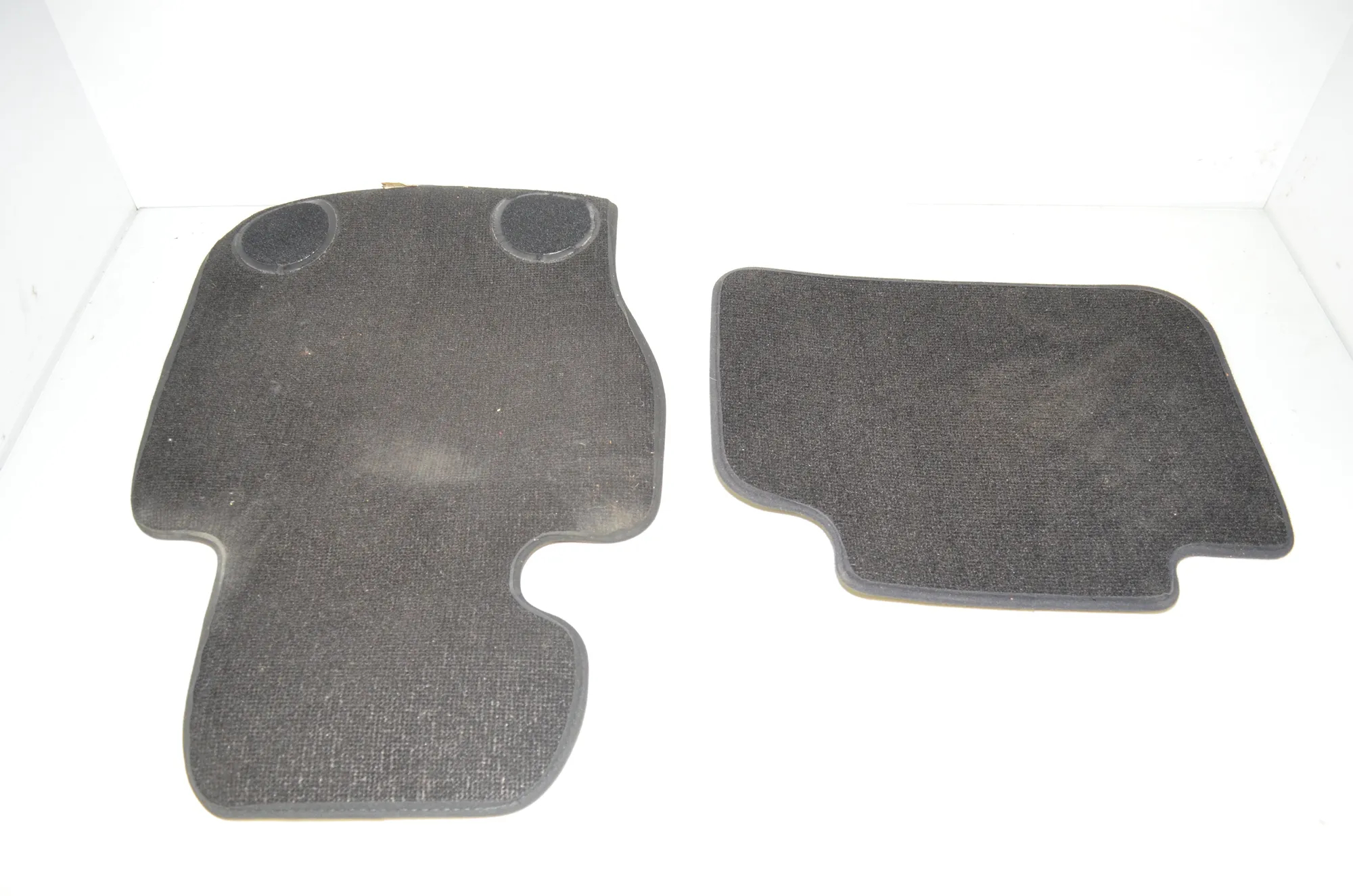 Floor Mat Set – OEM 7408918 · BMW X1 (F48) xDrive 20 i 2019 – 4