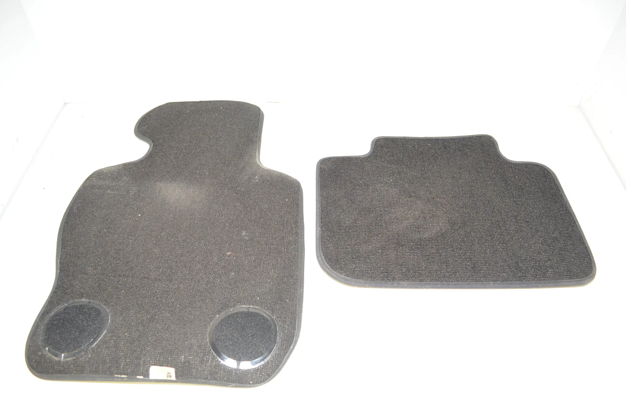 Floor Mat Set – OEM 7408918 · BMW X1 (F48) xDrive 20 i 2019 – 3