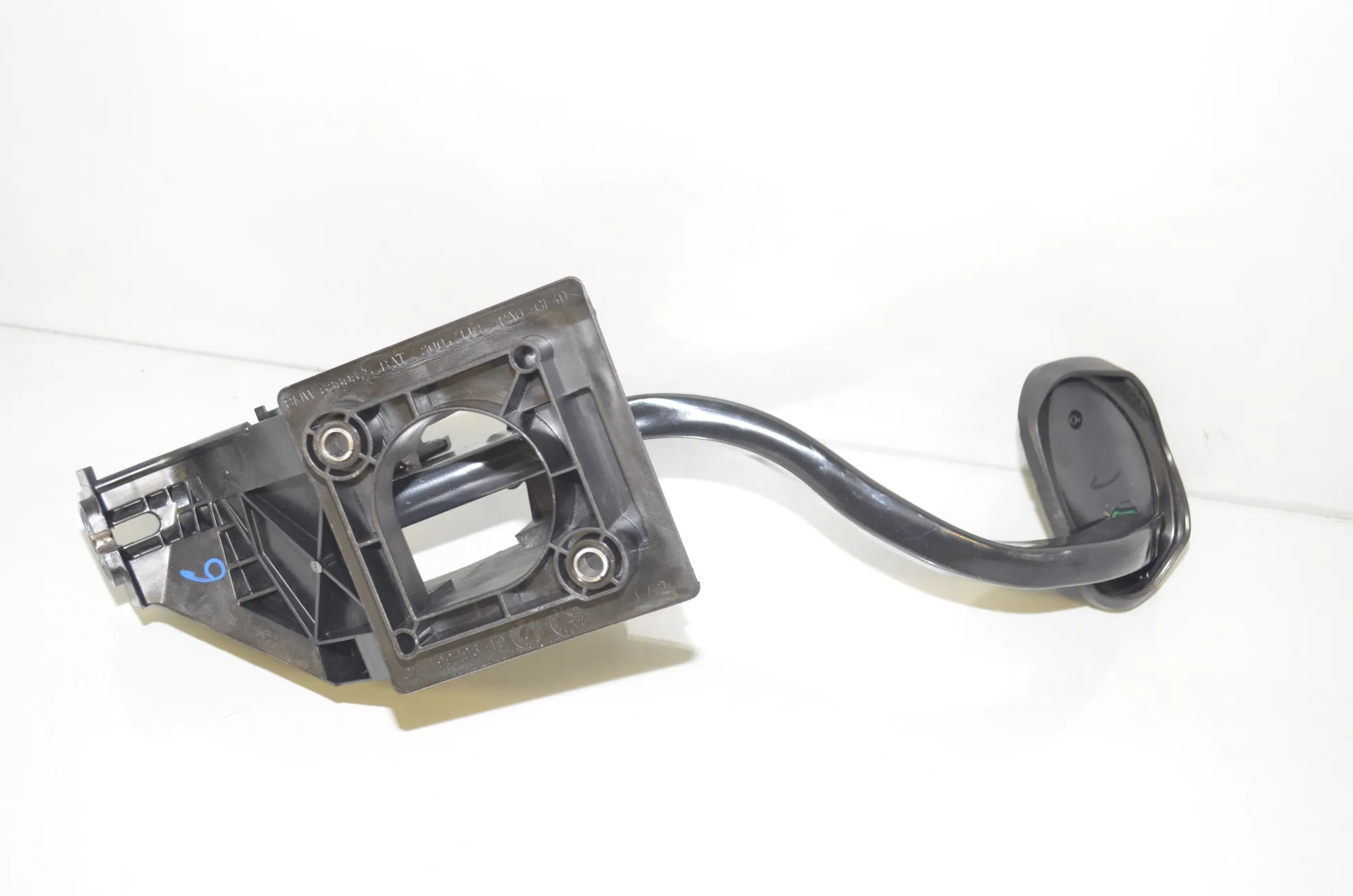 Brake Pedal – OEM 6856596 · BMW X1 (F48) xDrive 20 i 2019 – 3