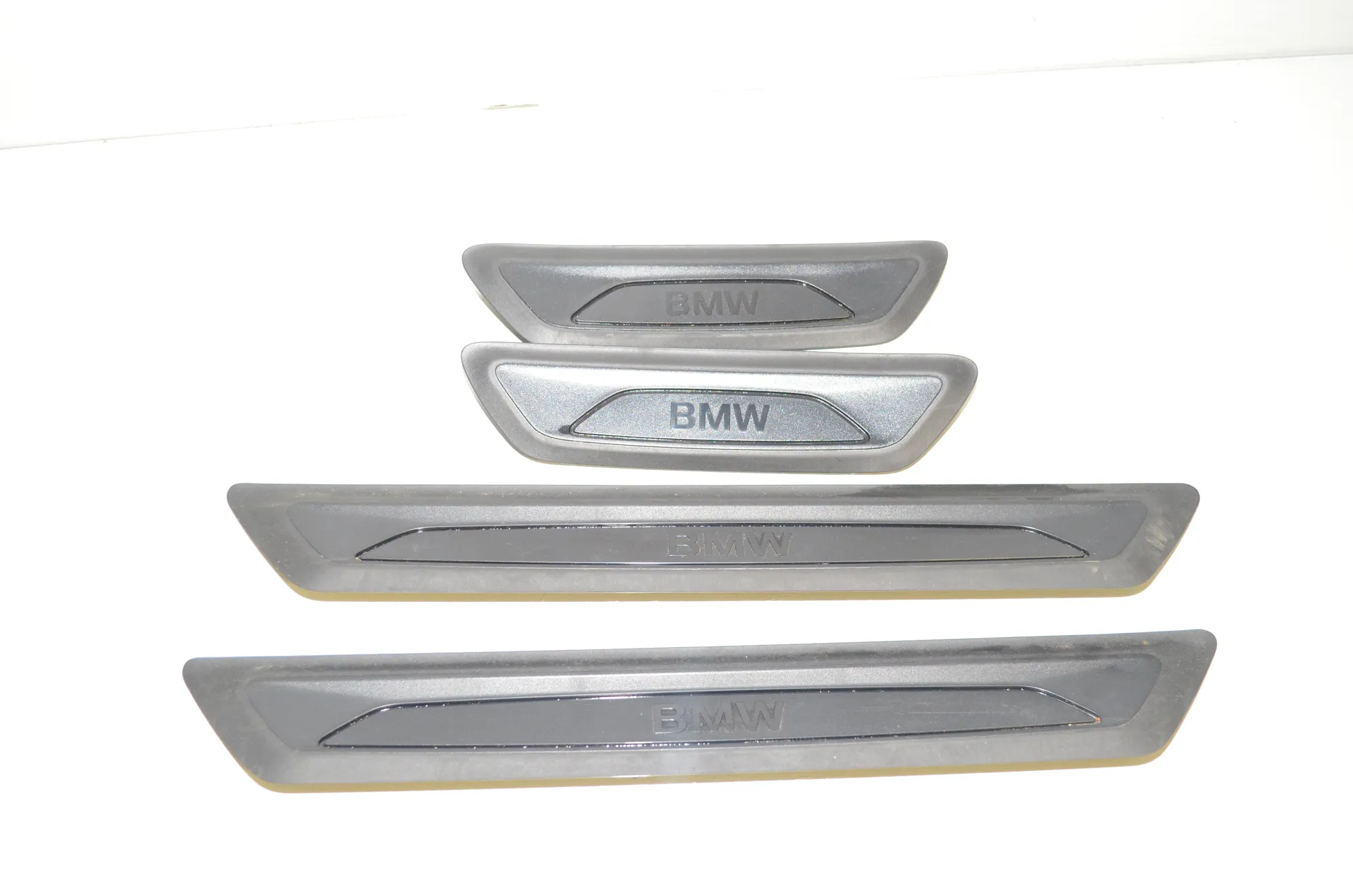 Door Sill Trim Kit – OEM 7349674 · BMW X1 (F48) xDrive 20 i 2019