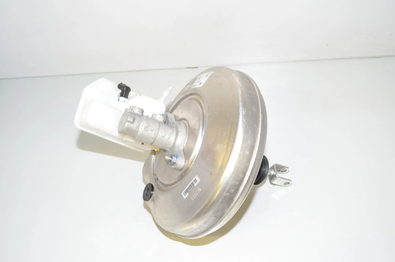 Brake Servo Booster – OEM 6889070 · BMW X1 (F48) xDrive 20 i 2019 – 2