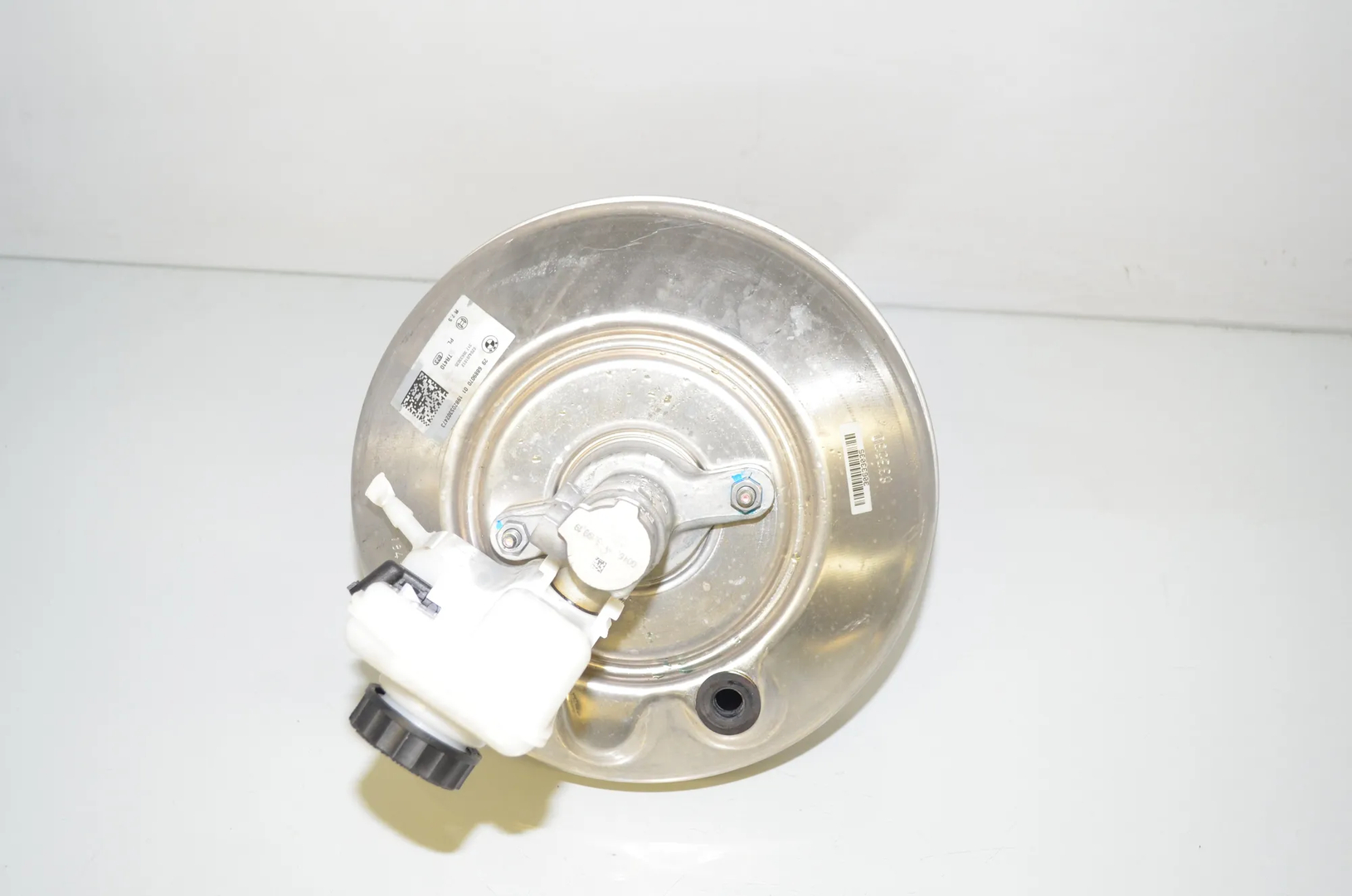 Brake Servo Booster – OEM 6889070 · BMW X1 (F48) xDrive 20 i 2019