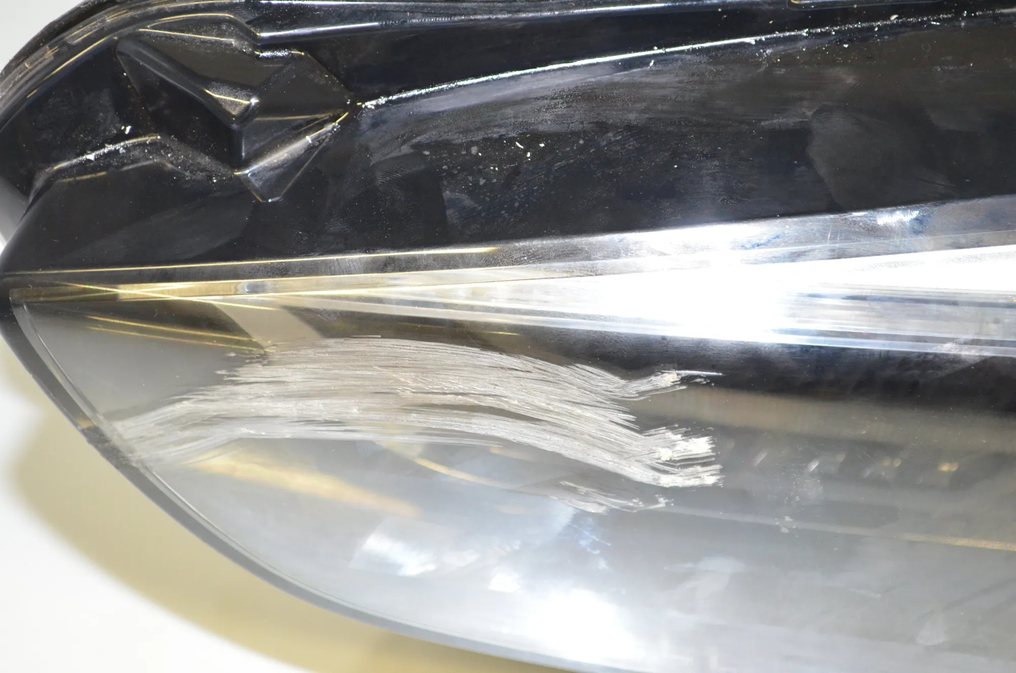 Front Left Headlight – OEM 7472249 · BMW X1 (F48) xDrive 20 i 2019 – 6