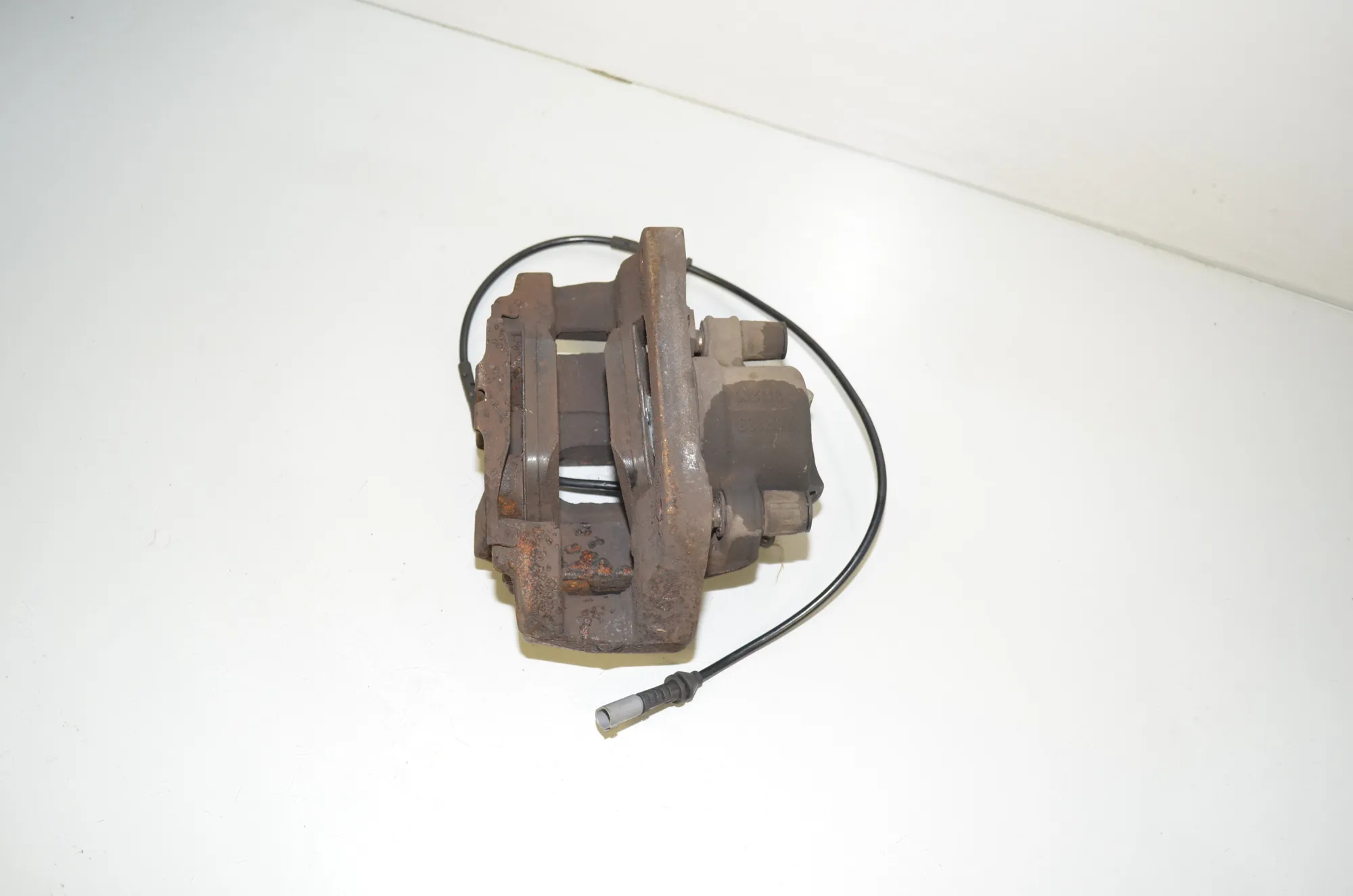Front Left Brake Caliper – OEM 6790921 · BMW X3 (F25) xDrive 35 i 2011 – 4