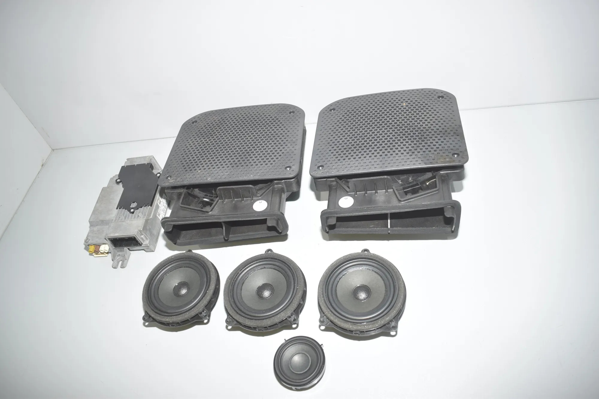 Sound Audio System Set – OEM 5A2D553 · BMW 1 (F40) (2019 - -) (F40)118d 2020 – 2