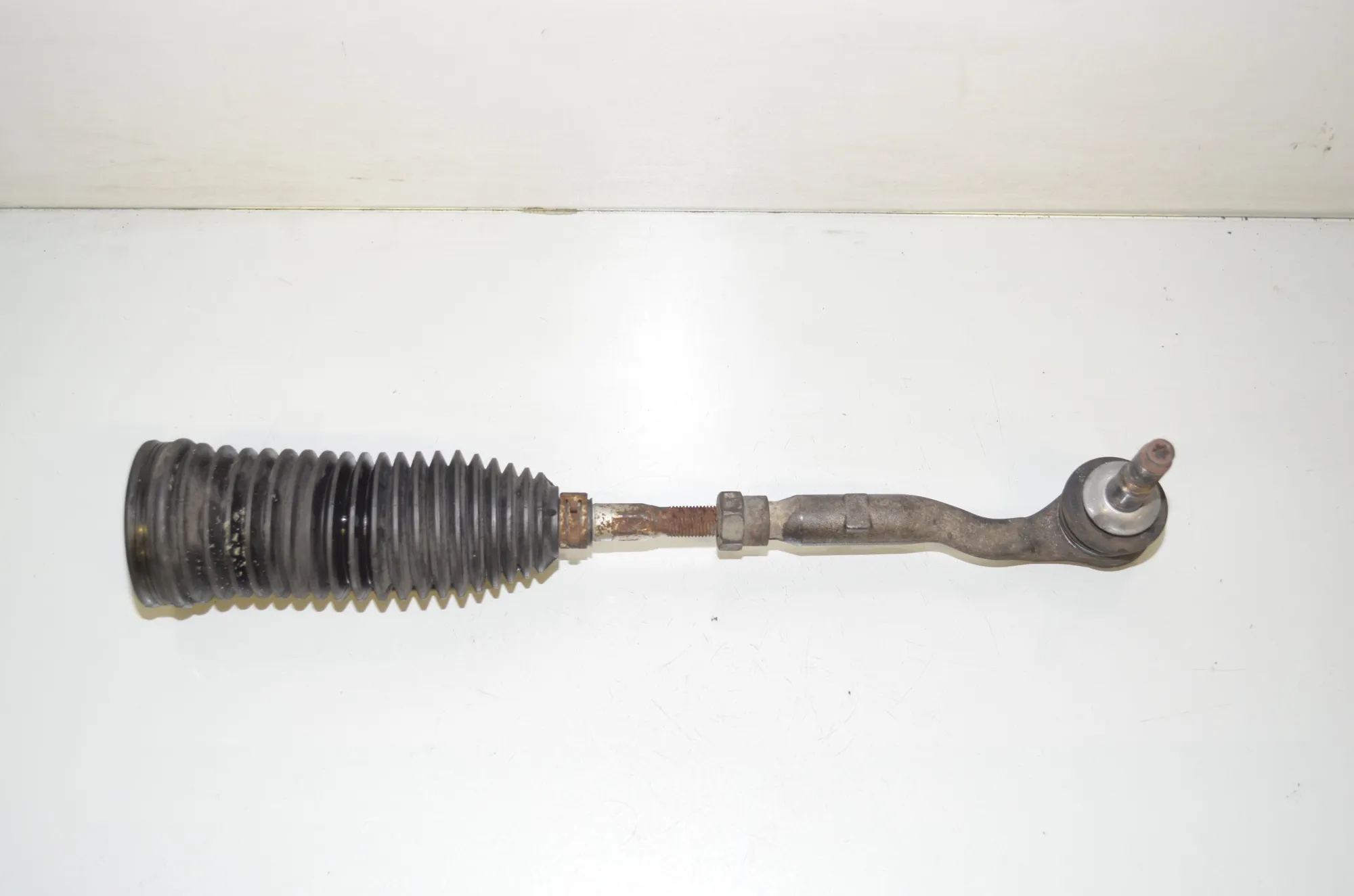 Right Side Steering Tie Rod – OEM 6784719 · BMW 5 Touring (F11) 535 d xDrive 2011 – 3