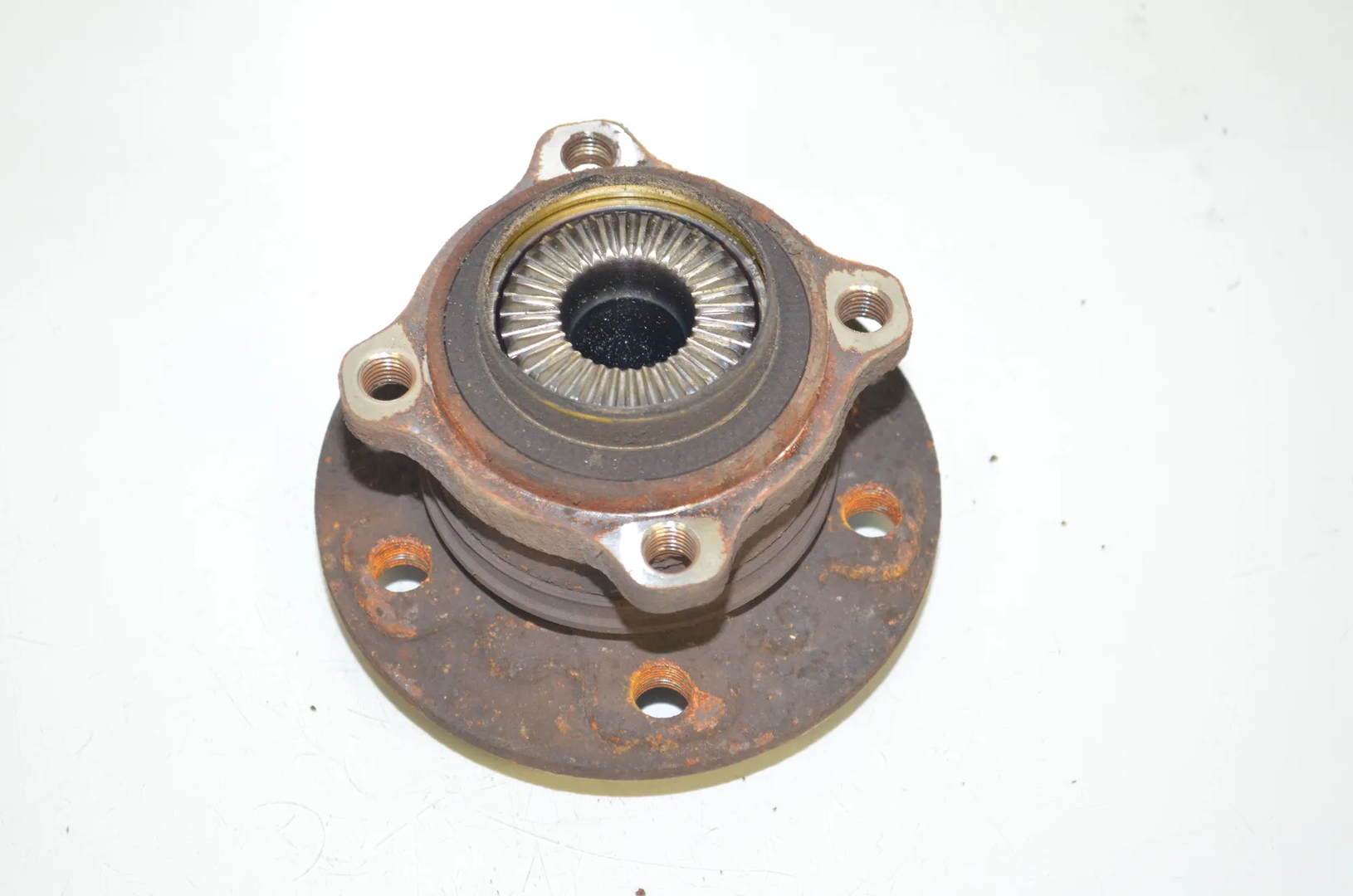 Rear Right Wheel Bearing – OEM 6851589 · BMW 2 Gran Tourer (F46) 220 d xDrive 2020 – 3
