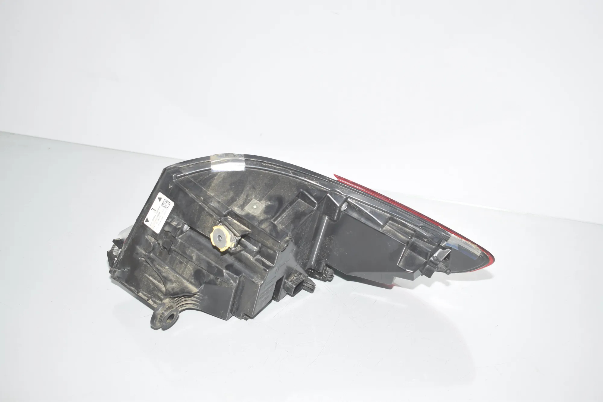 Rear Left Tail Light – OEM 7450643 · BMW 1 (F40) (2019 - -) (F40)118d 2020 – 4