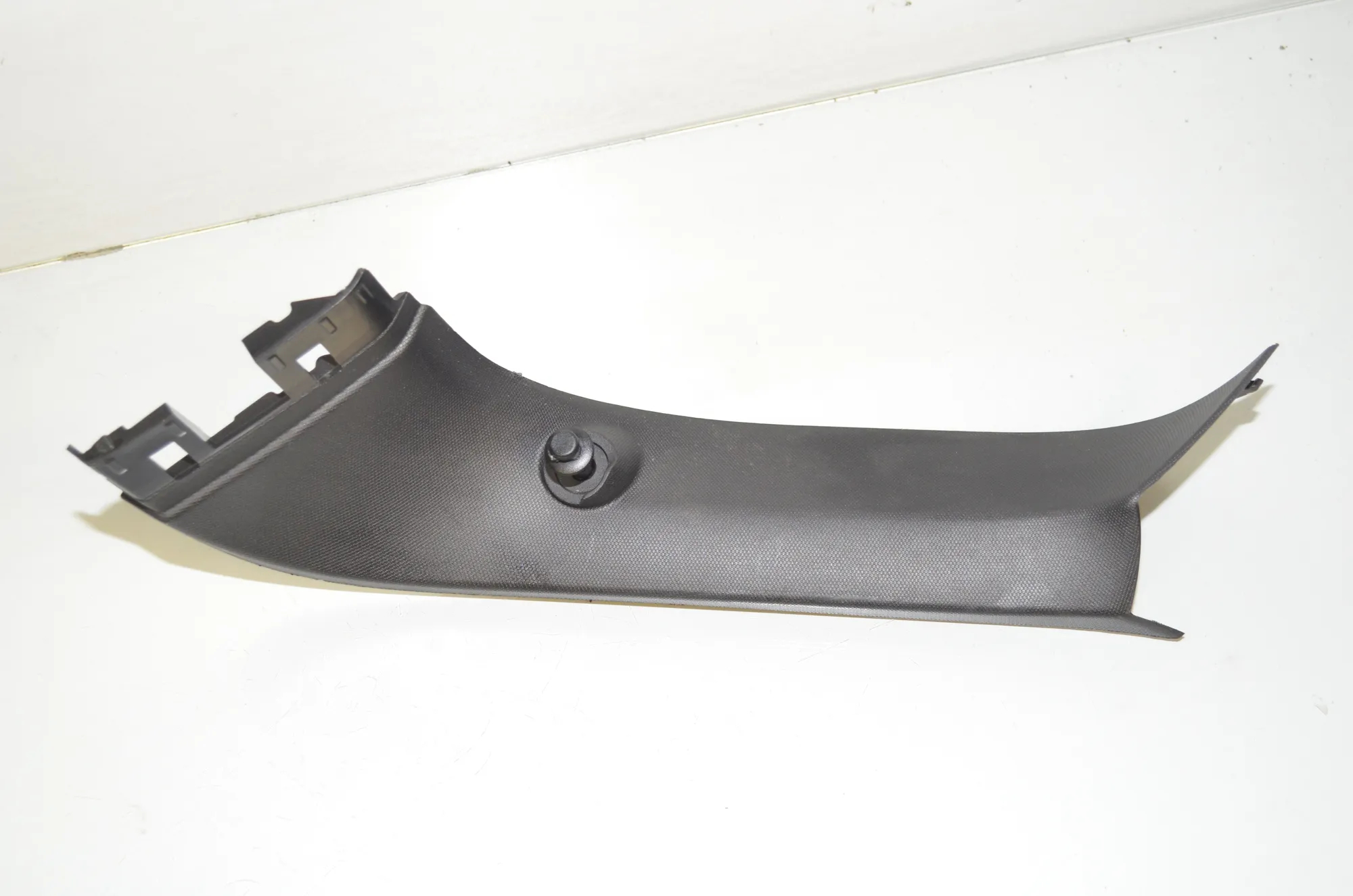 Tailgate Bootlid Trim – OEM 7456058 · BMW 1 (F40) (2019 - -) (F40)118d 2020 – 2