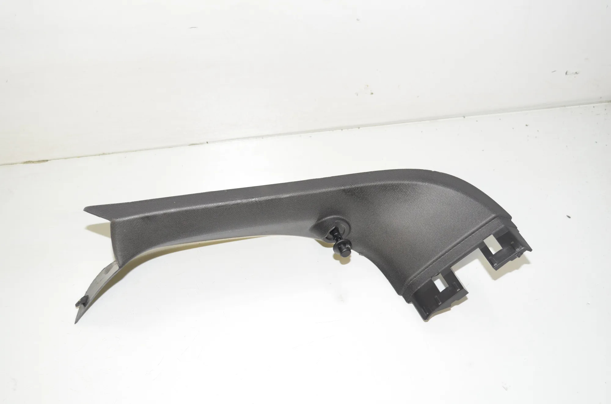 Tailgate Bootlid Trim – OEM 7456058 · BMW 1 (F40) (2019 - -) (F40)118d 2020