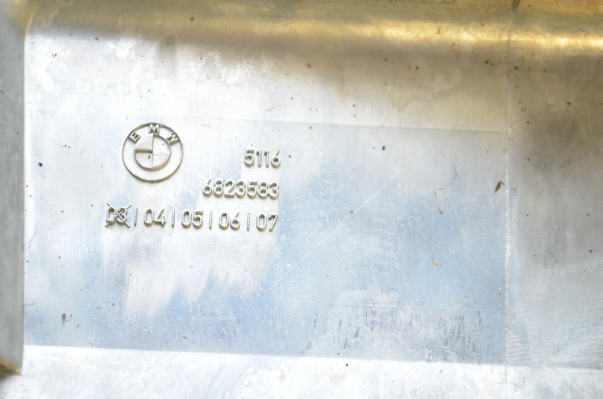 Bracket – OEM 6823583 · BMW 1 (F40) (2019 - -) (F40)118d 2020 – 4