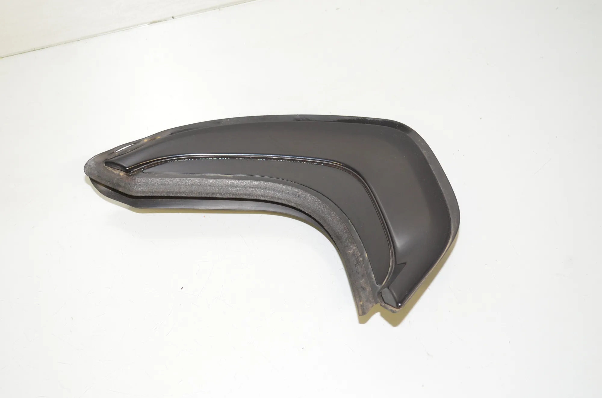 Rear Left Mudguard – OEM 7474001 · BMW 1 (F40) (2019 - -) (F40)118d 2020 – 2