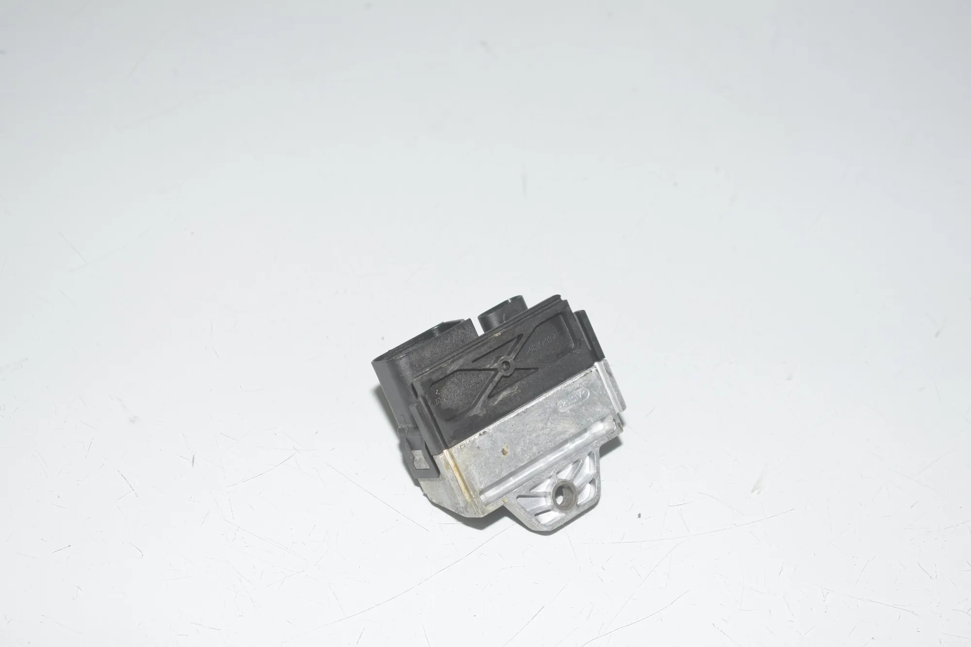 Spark Glow Plug – OEM 8596873 · BMW 1 (F40) (2019 - -) (F40)118d 2020 – 3