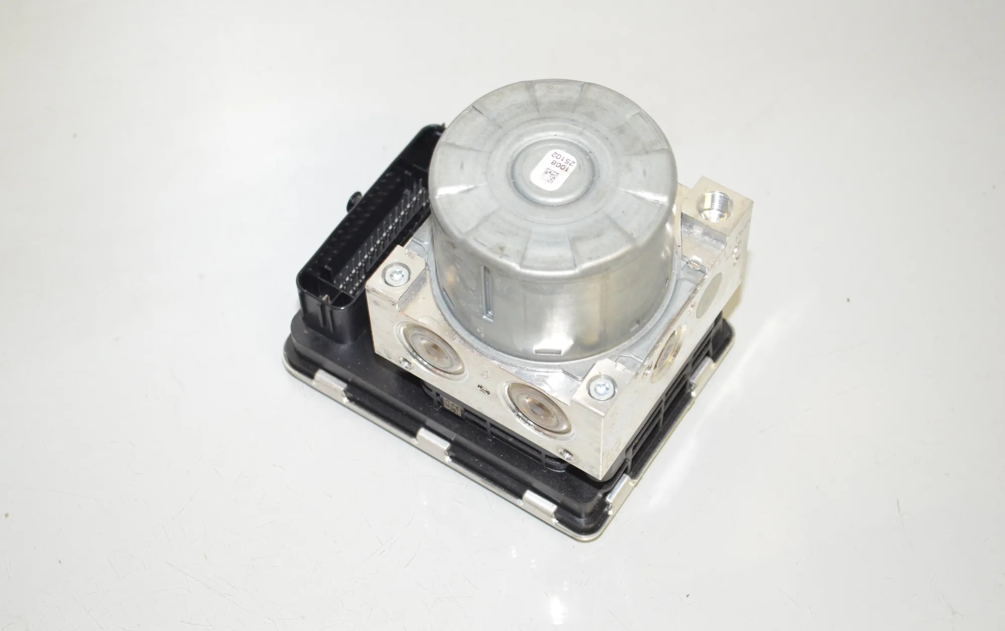 ABS Control Unit – OEM 5A25FD3 · BMW 1 (F40) (2019 - -) (F40)118d 2020 – 3