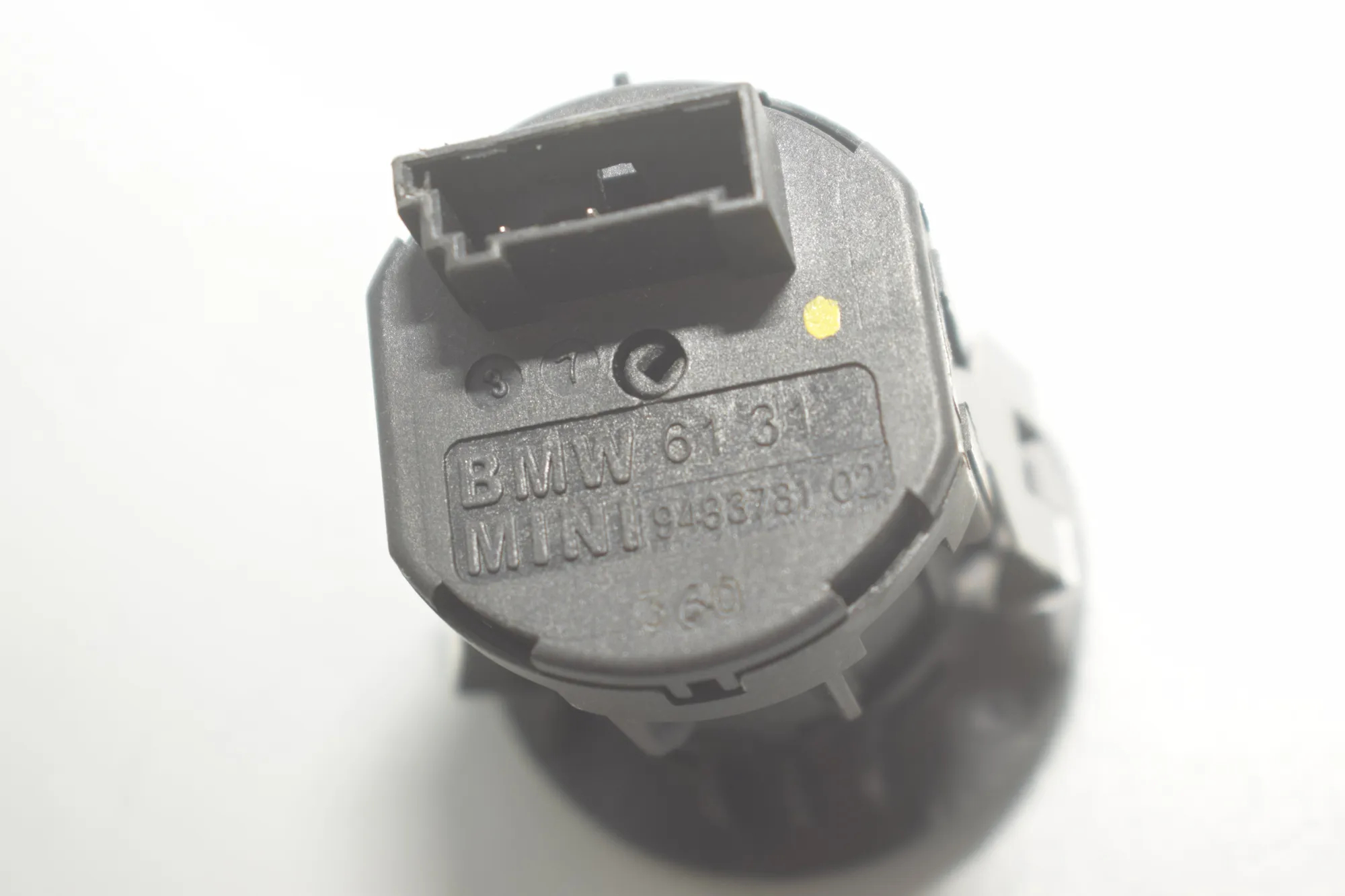 SRS Switch – OEM 61319483781 · BMW 1 (F40) (2019 - -) (F40)118d 2020 – 6