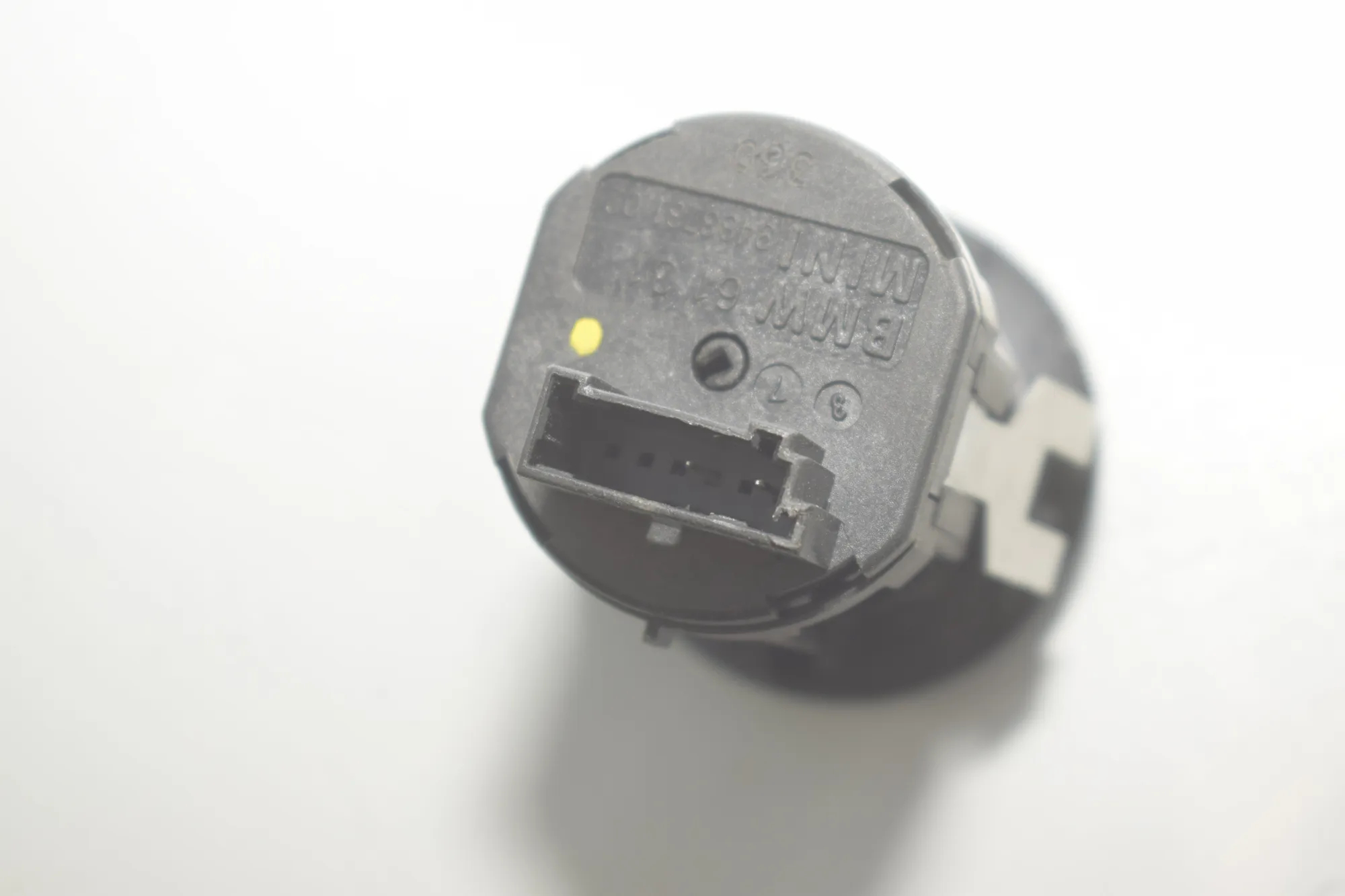 SRS Switch – OEM 61319483781 · BMW 1 (F40) (2019 - -) (F40)118d 2020 – 5
