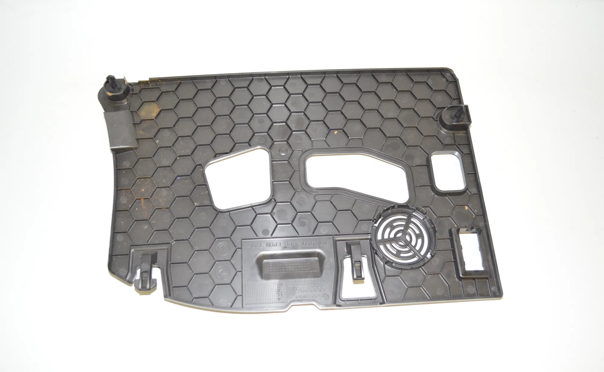 Dashboard Lower Trim – OEM 6823295 · BMW 1 (F40) (2019 - -) (F40)118d 2020 – 3