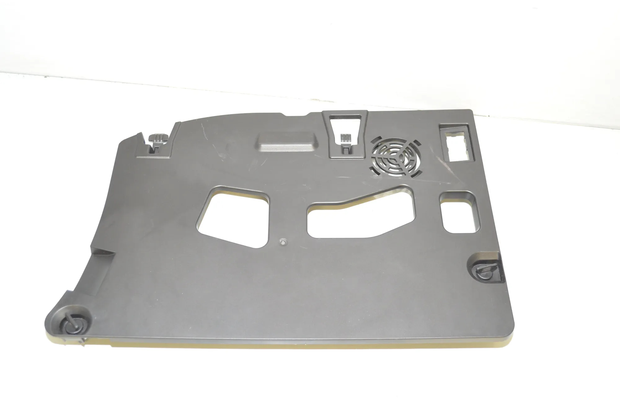 Dashboard Lower Trim – OEM 6823295 · BMW 1 (F40) (2019 - -) (F40)118d 2020 – 2