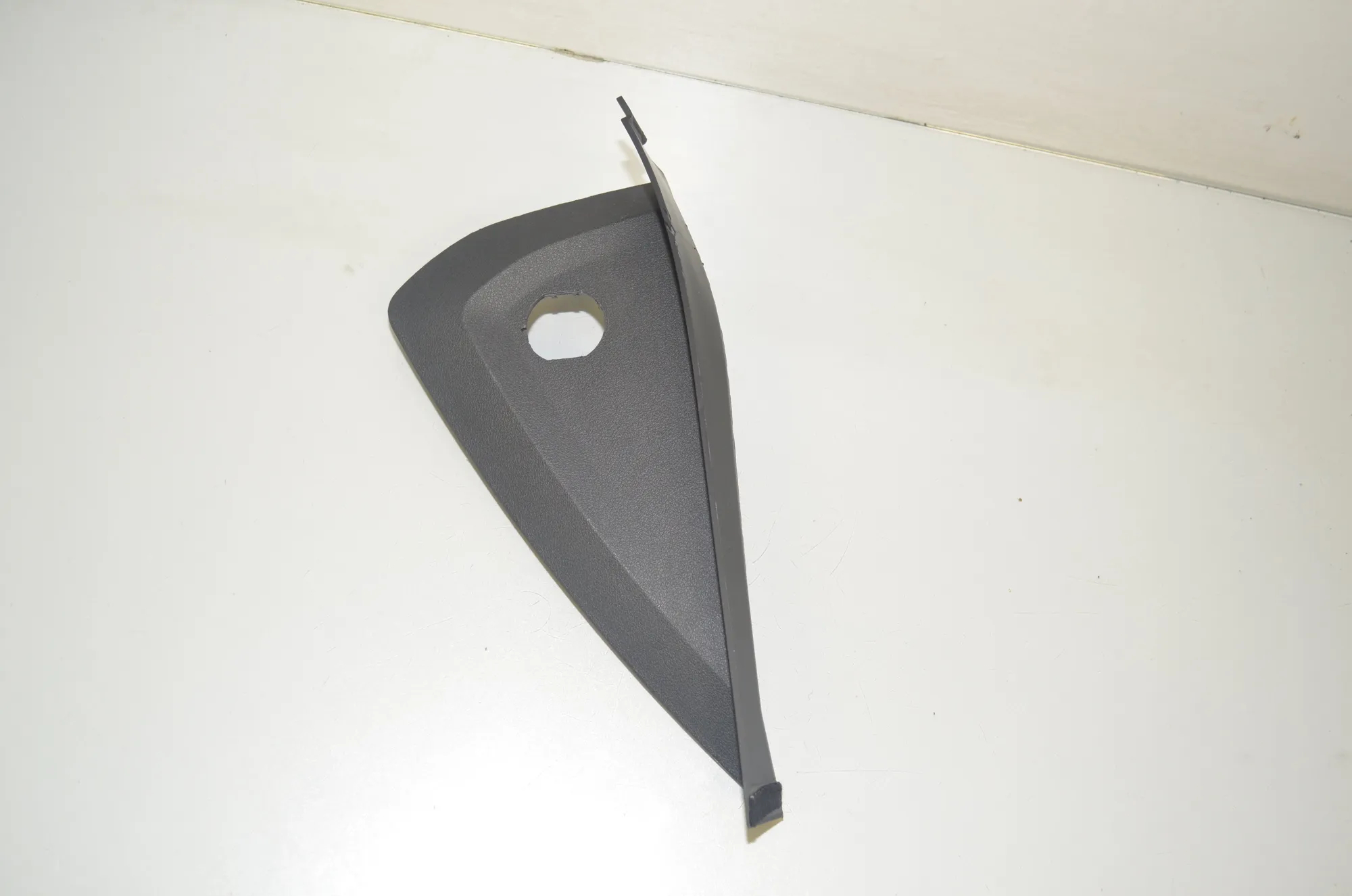 Other Interior Parts – OEM 6823270 · BMW 1 (F40) (2019 - -) (F40)118d 2020 – 2